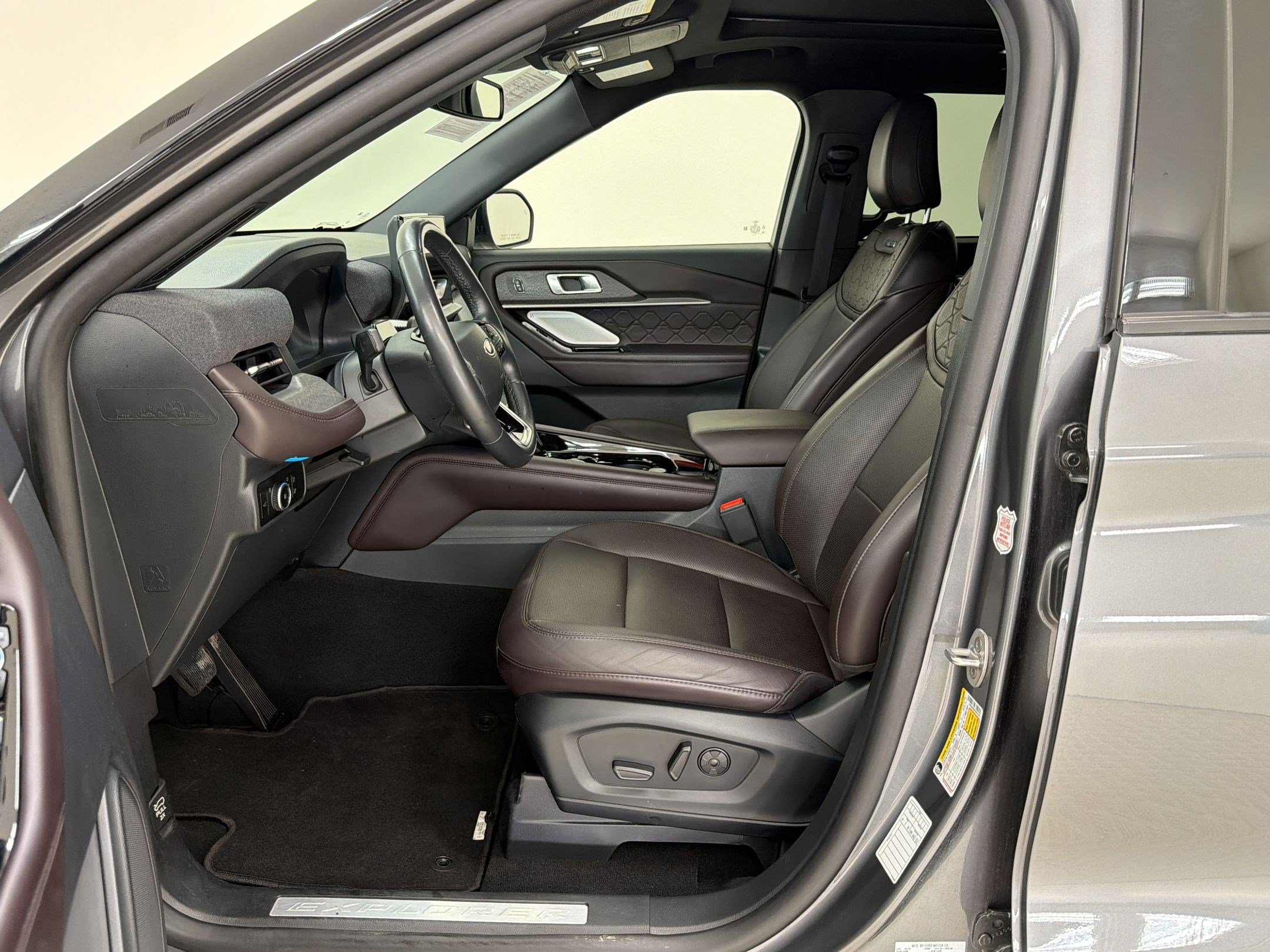 Explorer Platinum SUV