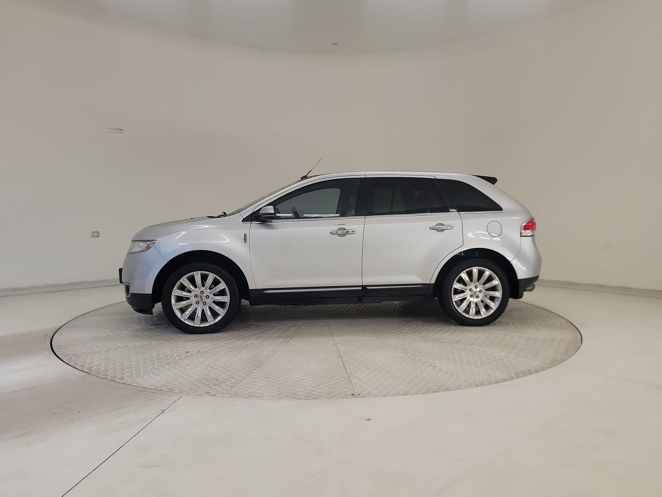 MKX MKX (FWD 4dr) SUV