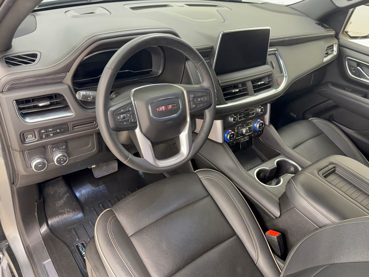 Used 2023 GMC Yukon SLT SUV