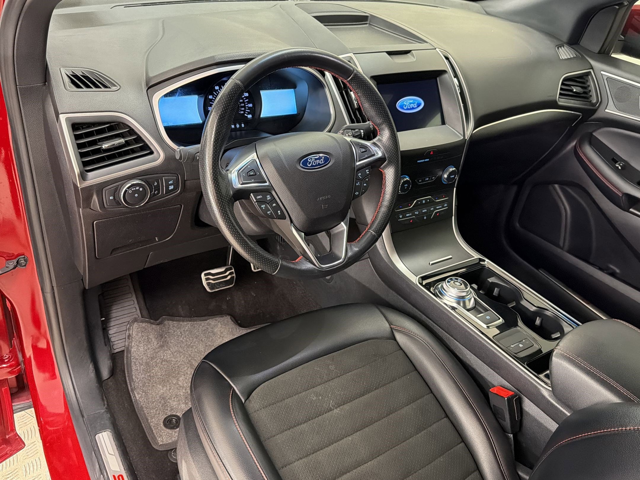 Edge SEL SUV