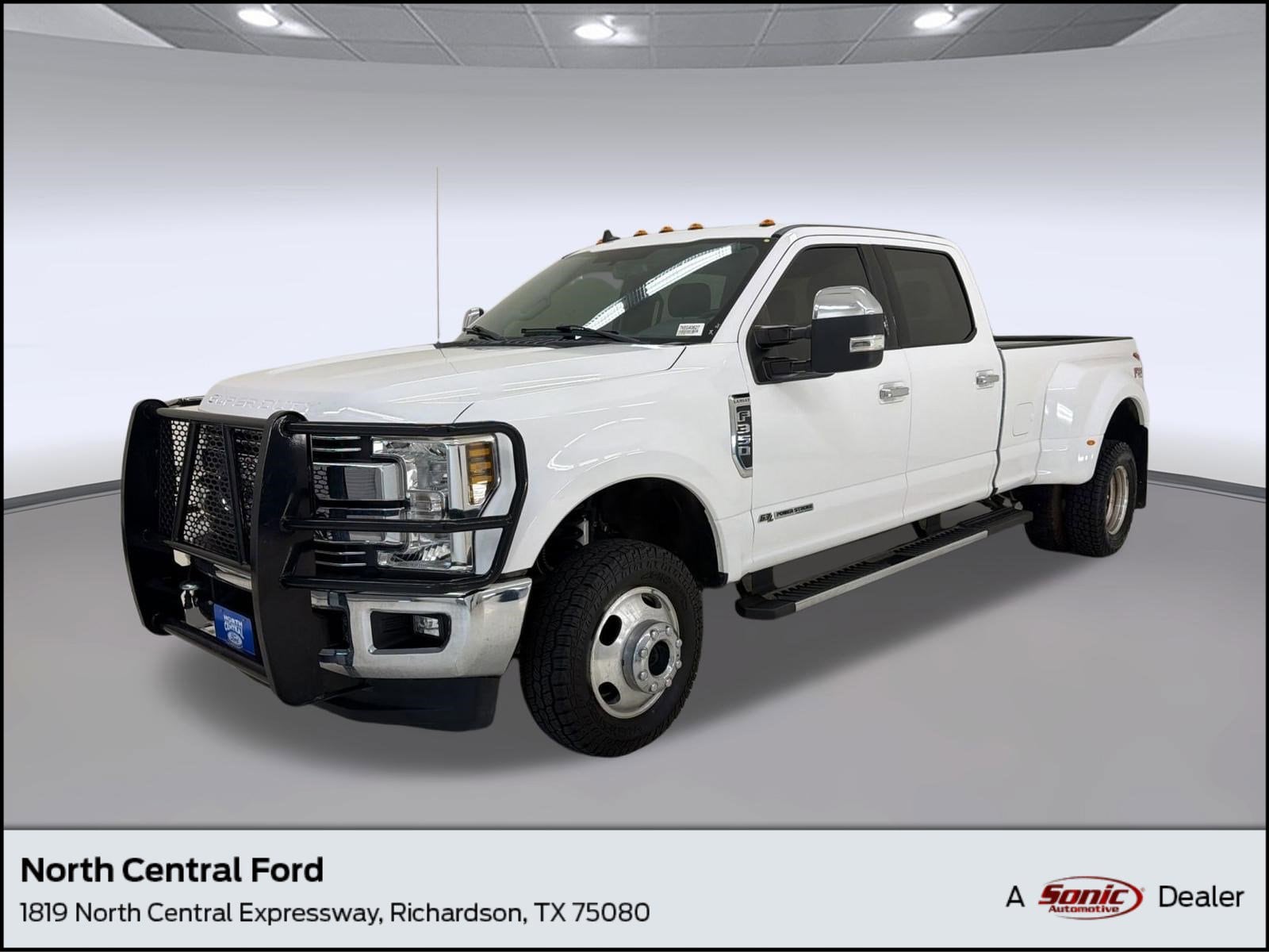 F-350 LARIAT Truck Crew Cab