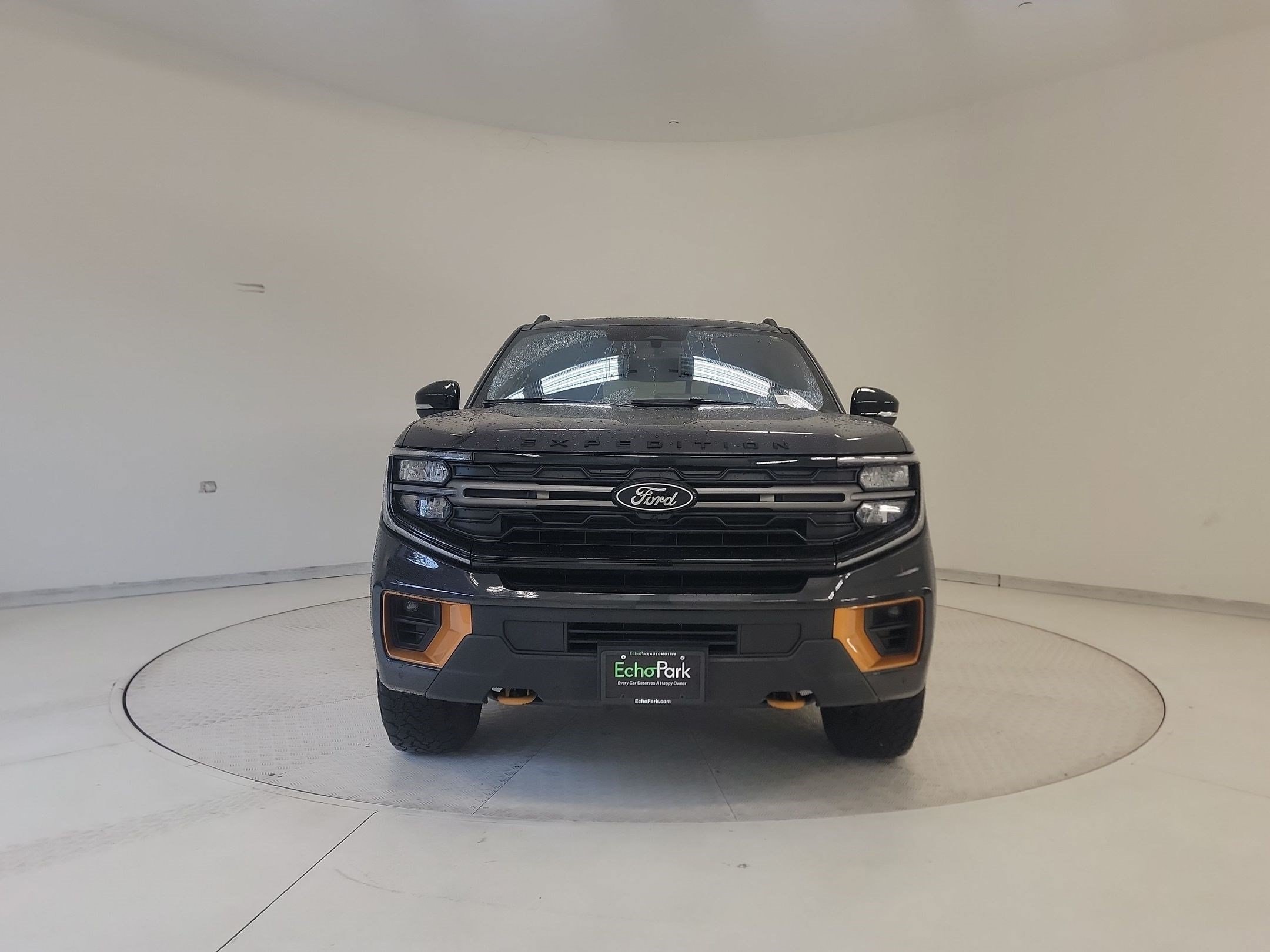 Expedition Tremor SUV
