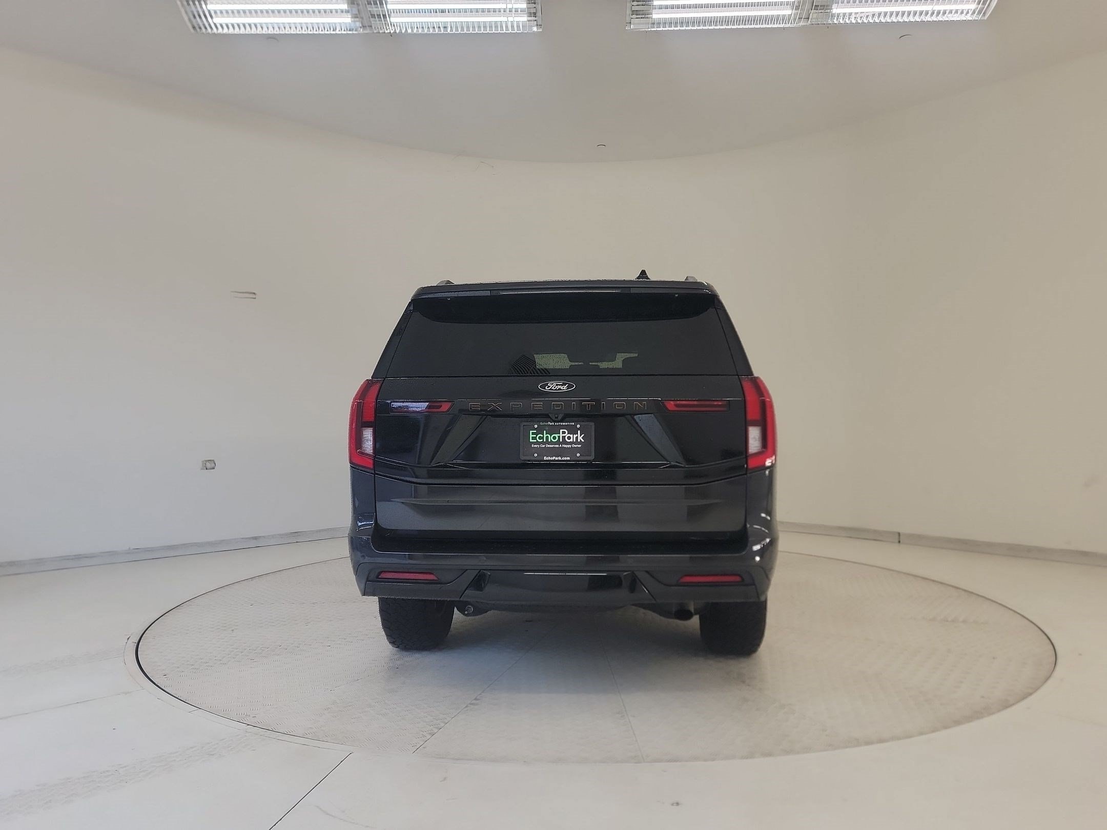 Expedition Tremor SUV