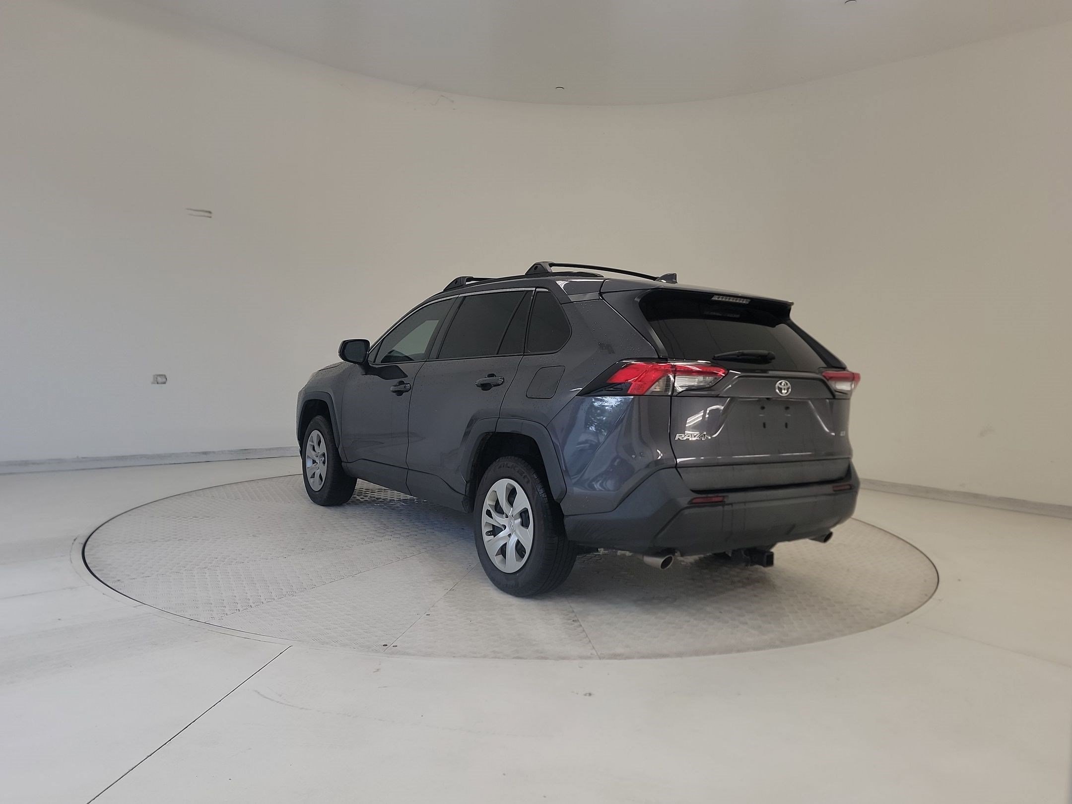 RAV4 LE SUV