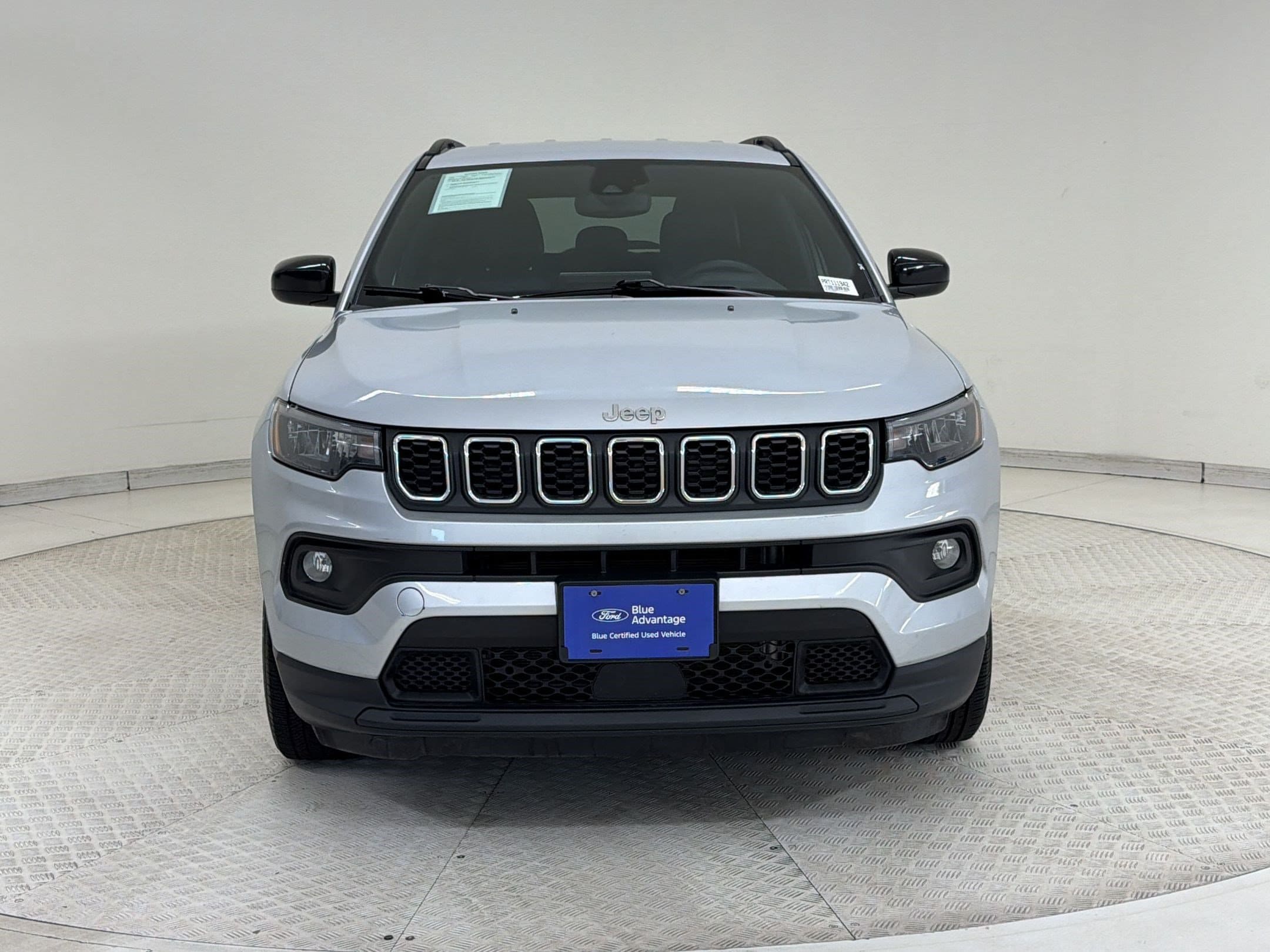 Compass Latitude SUV