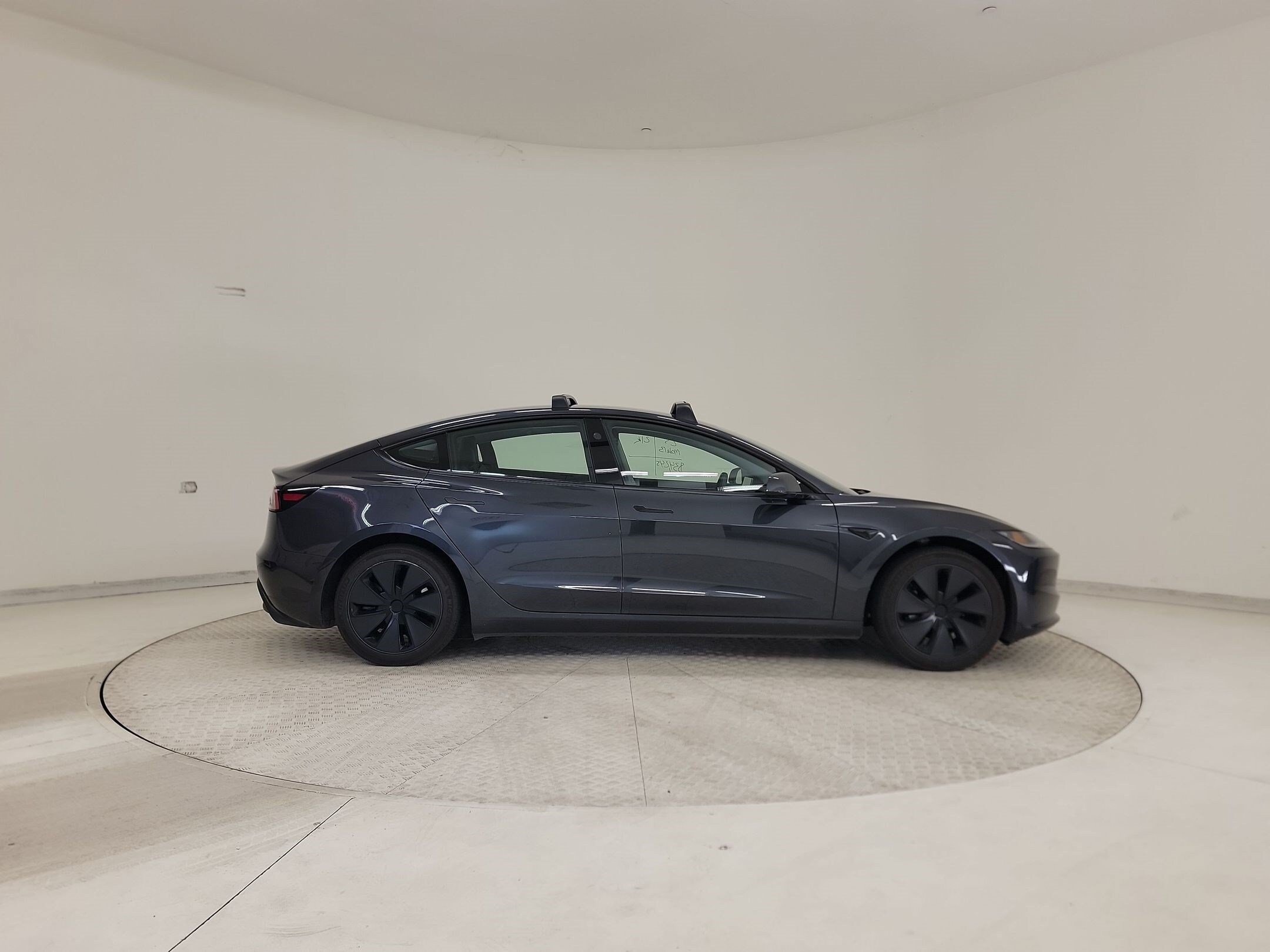 Model 3 Long Range Sedan
