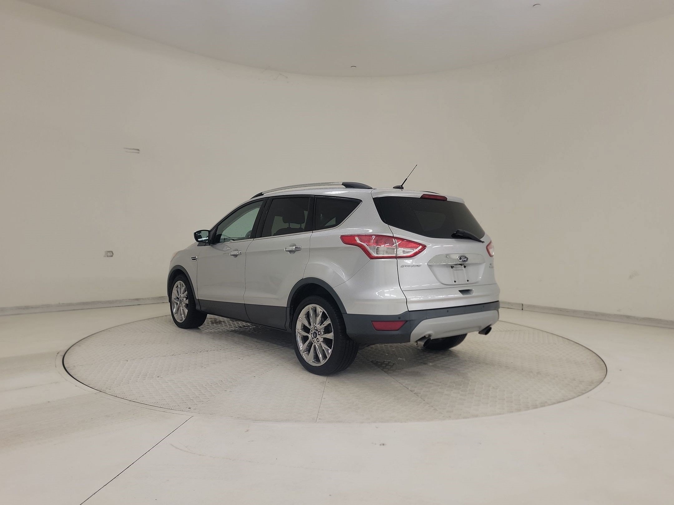 Escape SE SUV