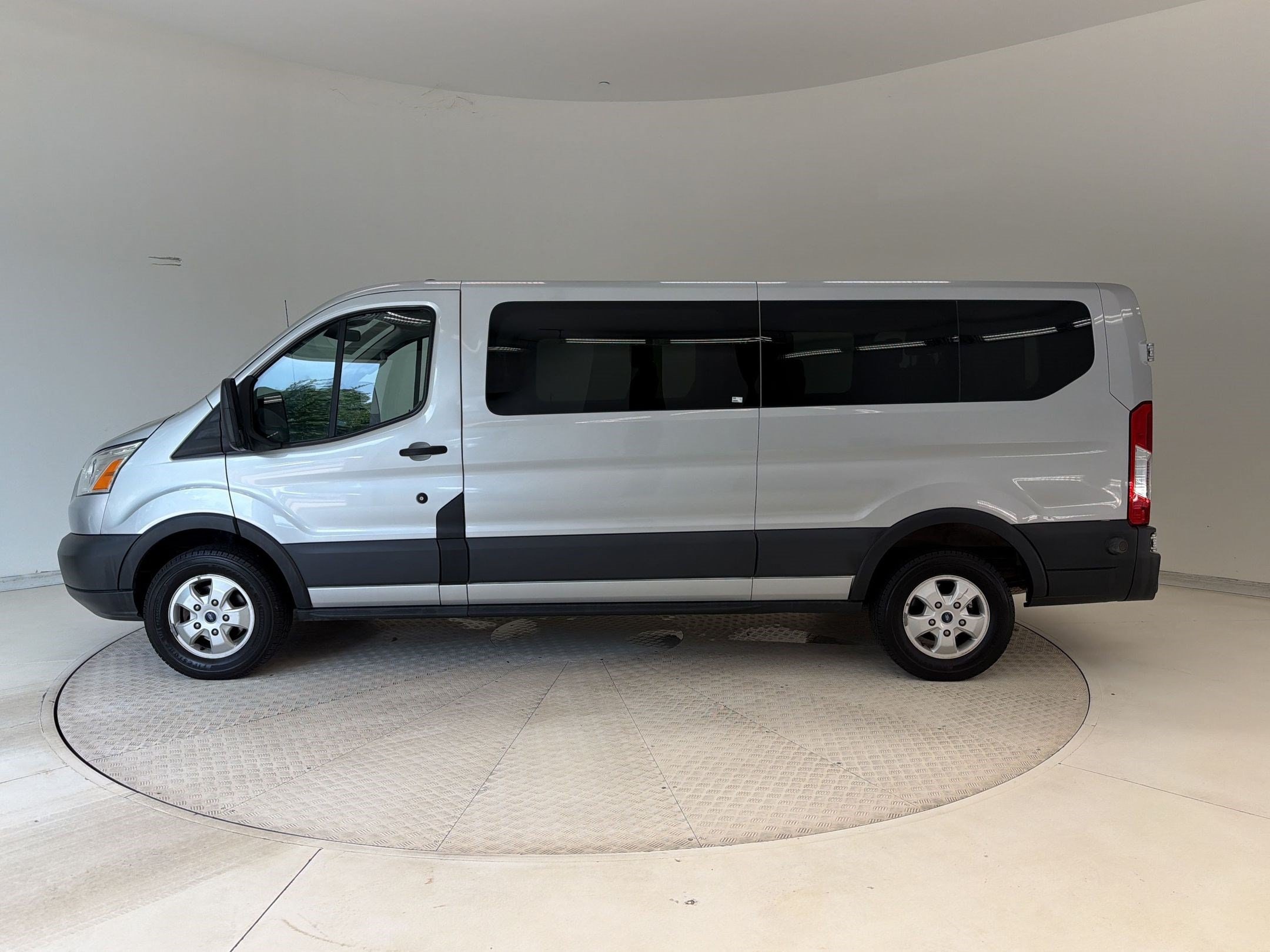 Transit-350 XLT