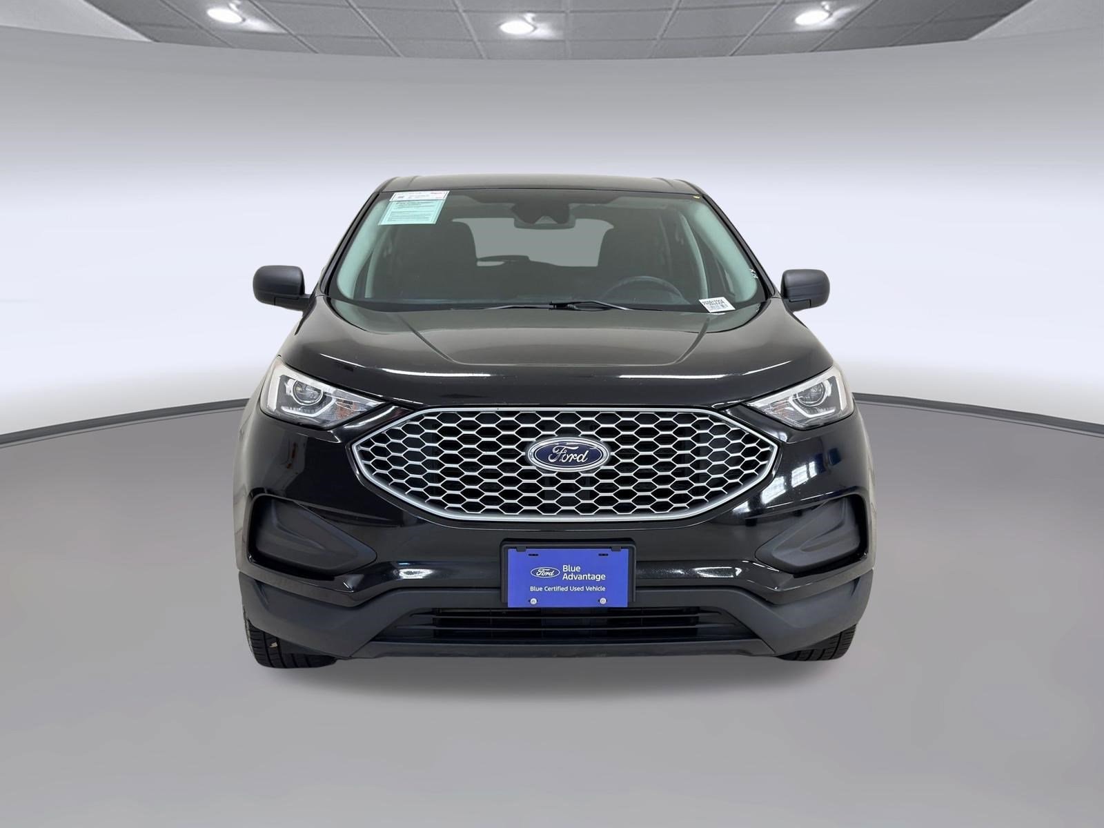 Edge SE SUV