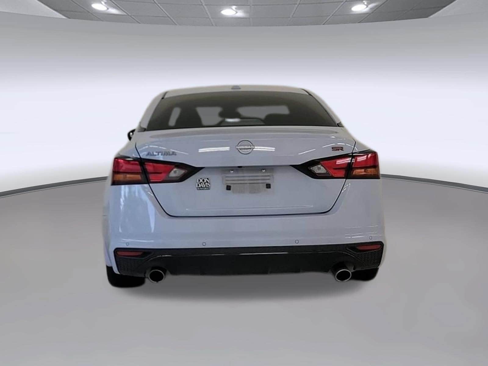 Altima 2.5 SR Sedan