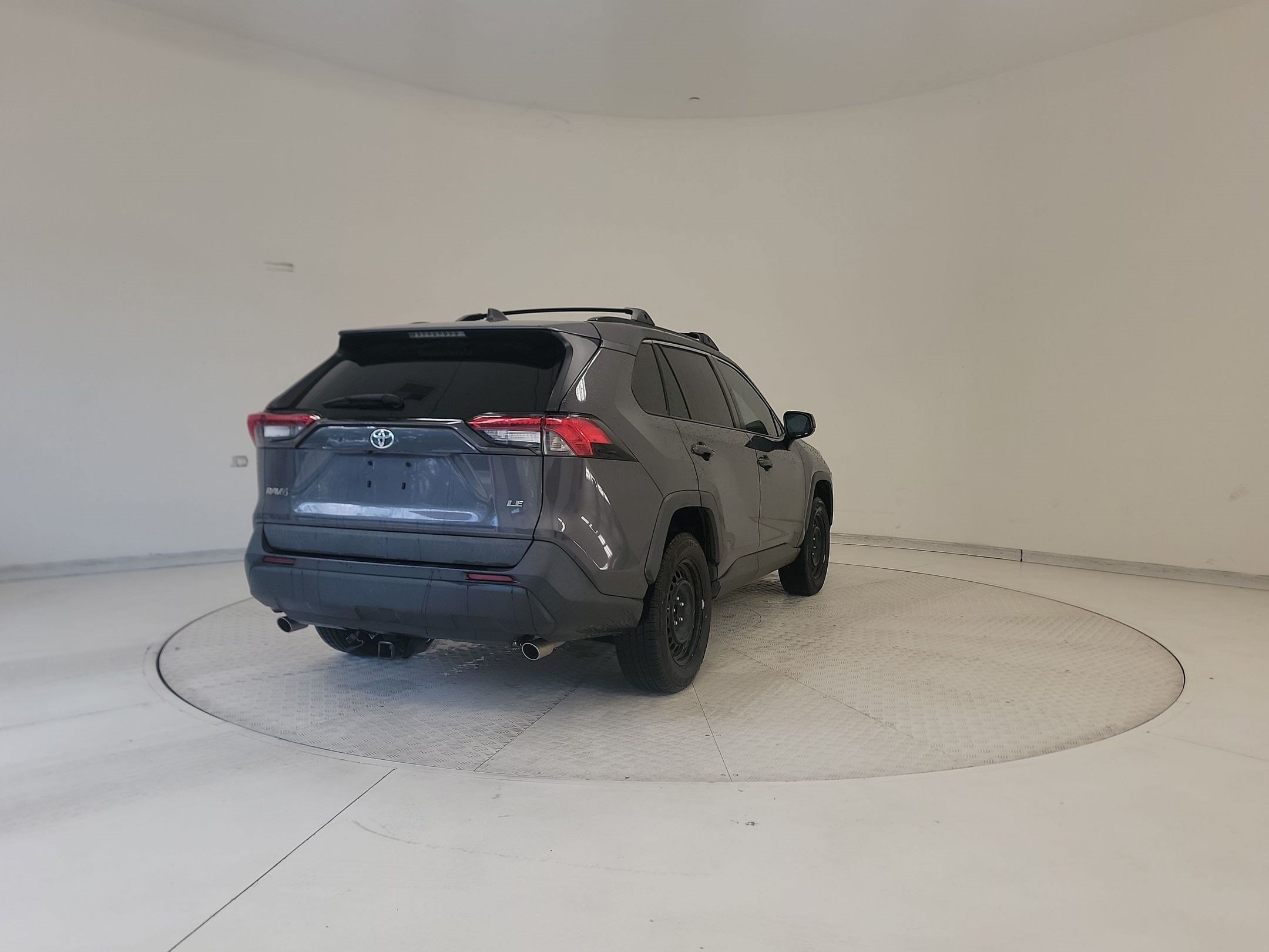 RAV4 LE SUV
