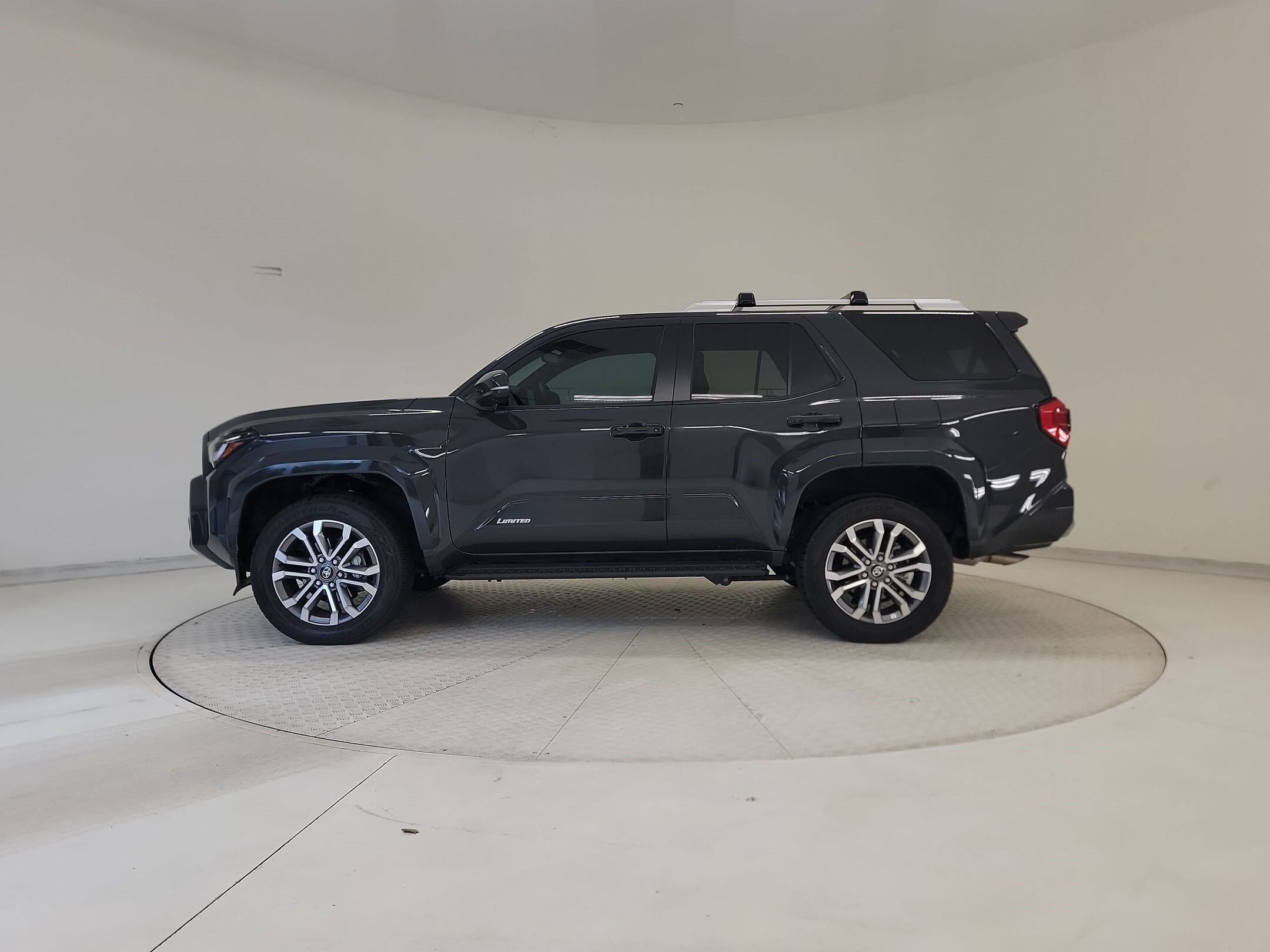 4Runner Limited SUV
