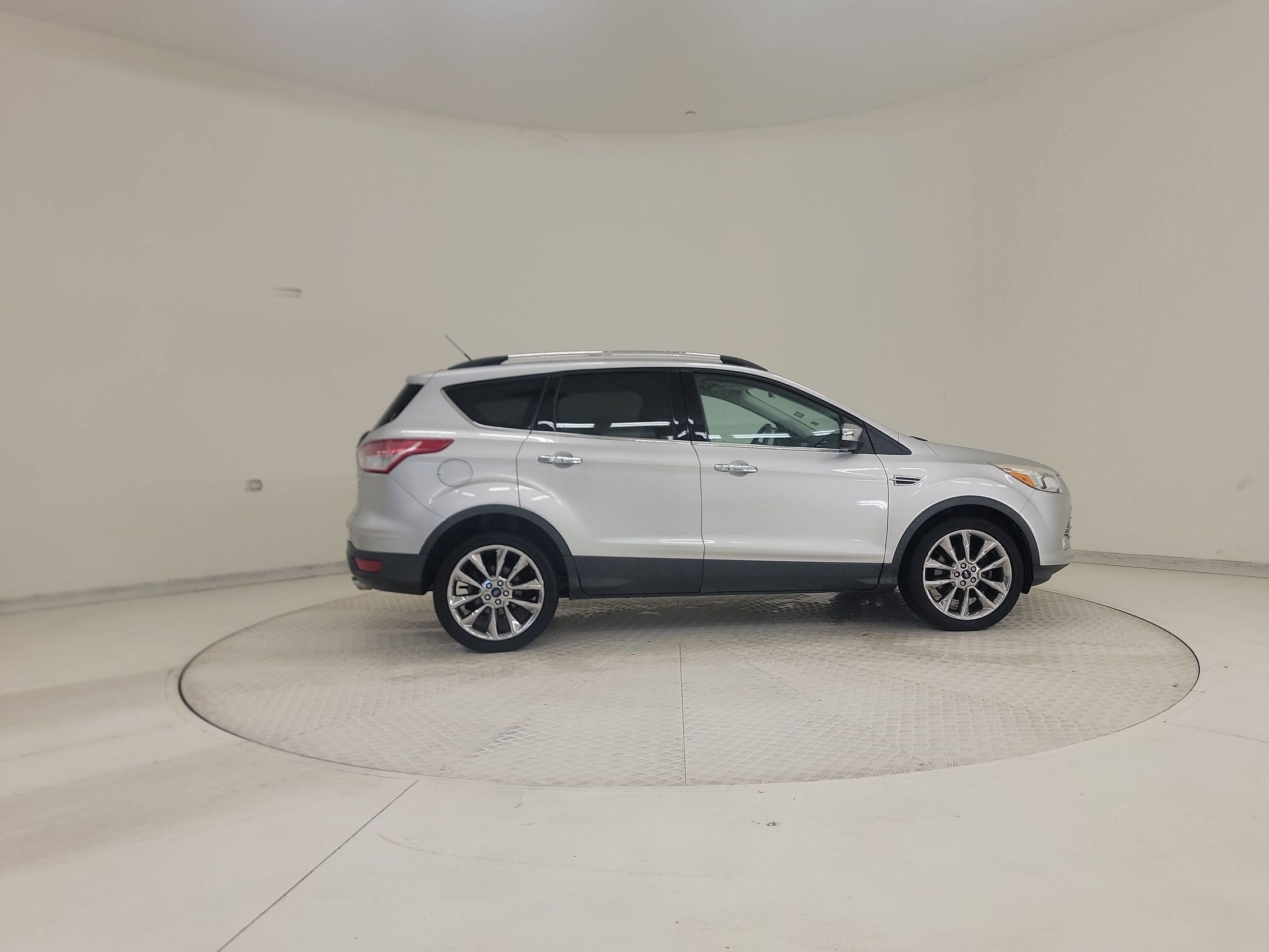 Escape SE SUV