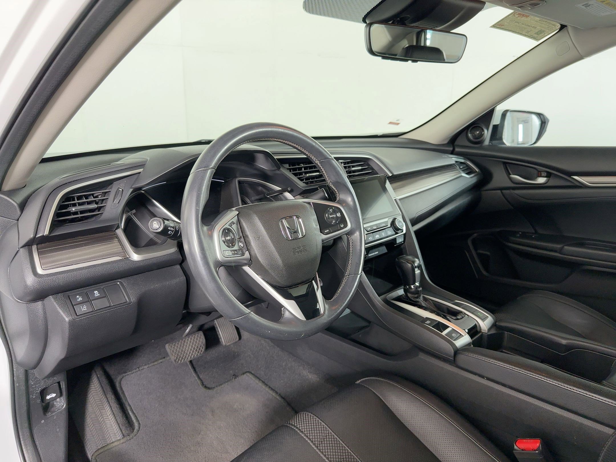2020 Honda Civic EX-L photo 4
