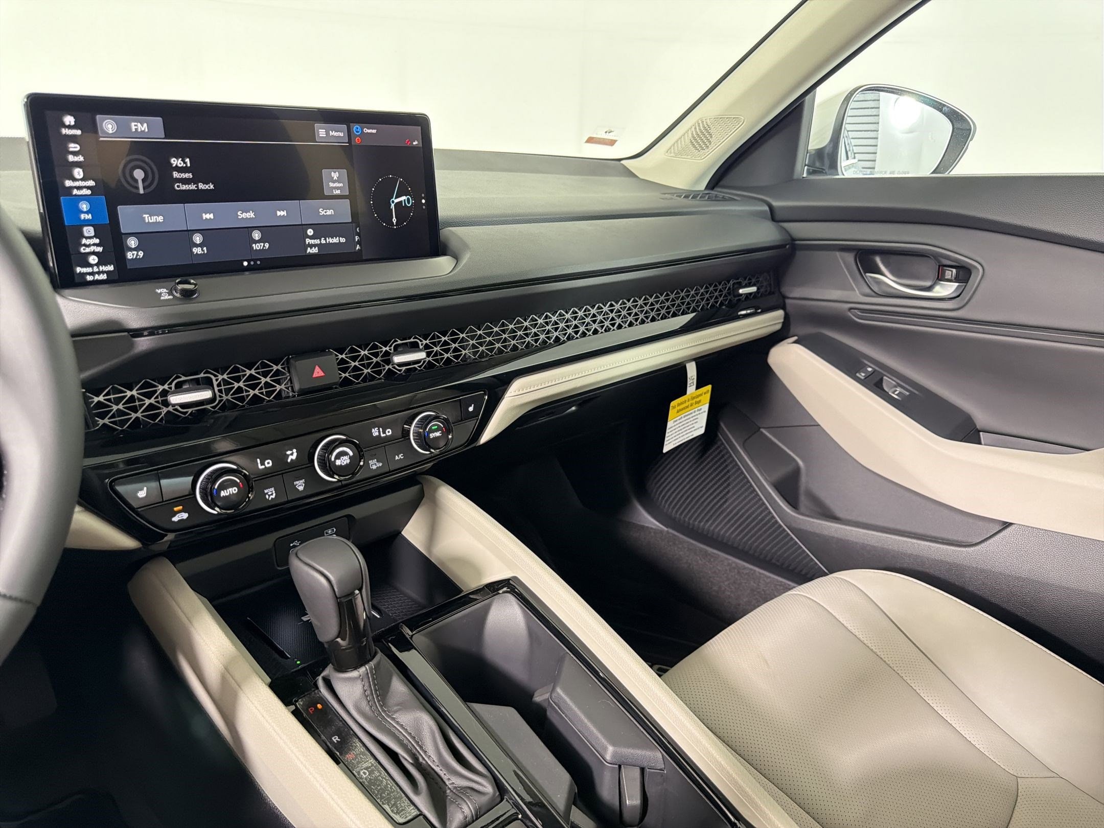 2026 Honda Accord Hybrid EX-L - Photo 24