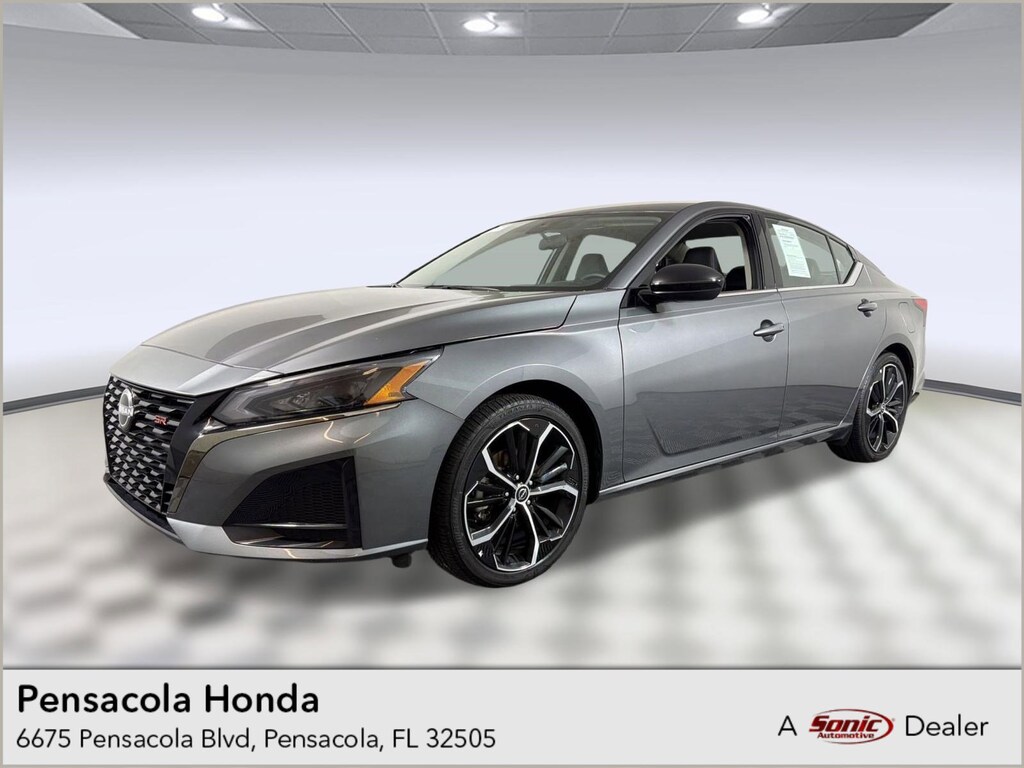 Used 2025 Nissan Altima SR Sedan