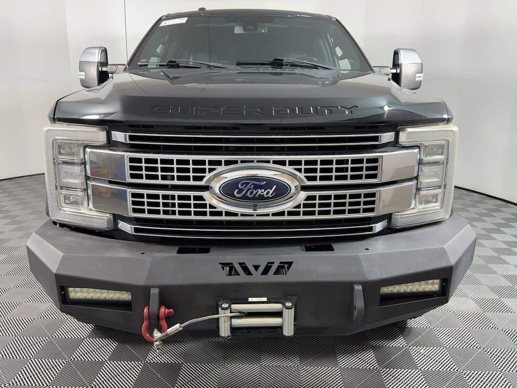 Used 2017 Ford F-250 Platinum Truck Crew Cab