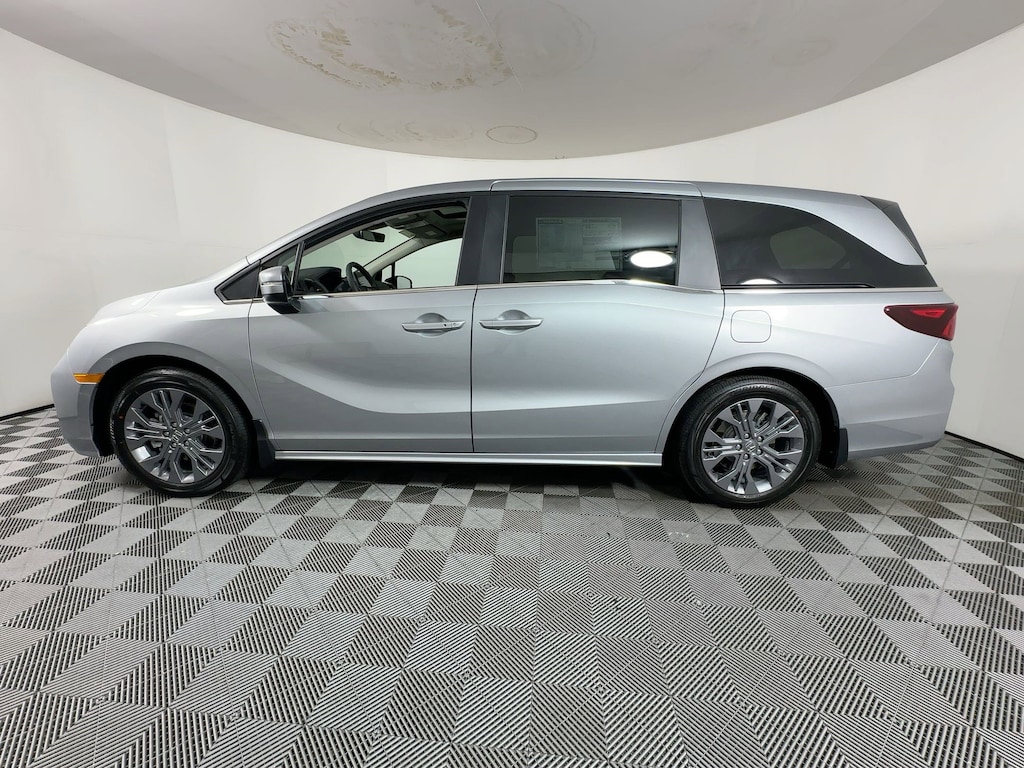 New 2026 Honda Odyssey Touring Van Passenger