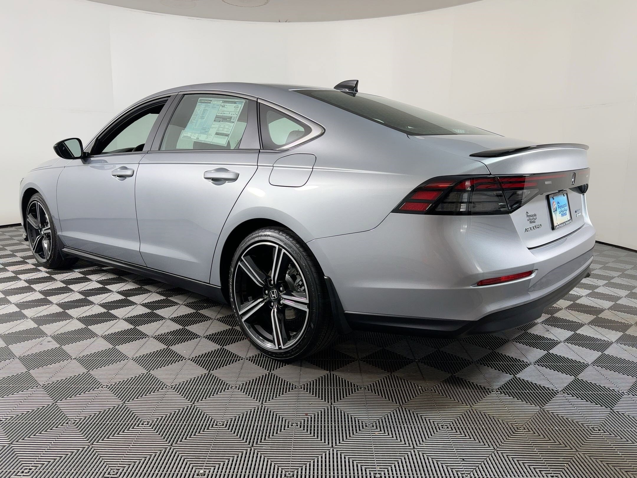 2025 Honda Accord Hybrid Sport photo 3