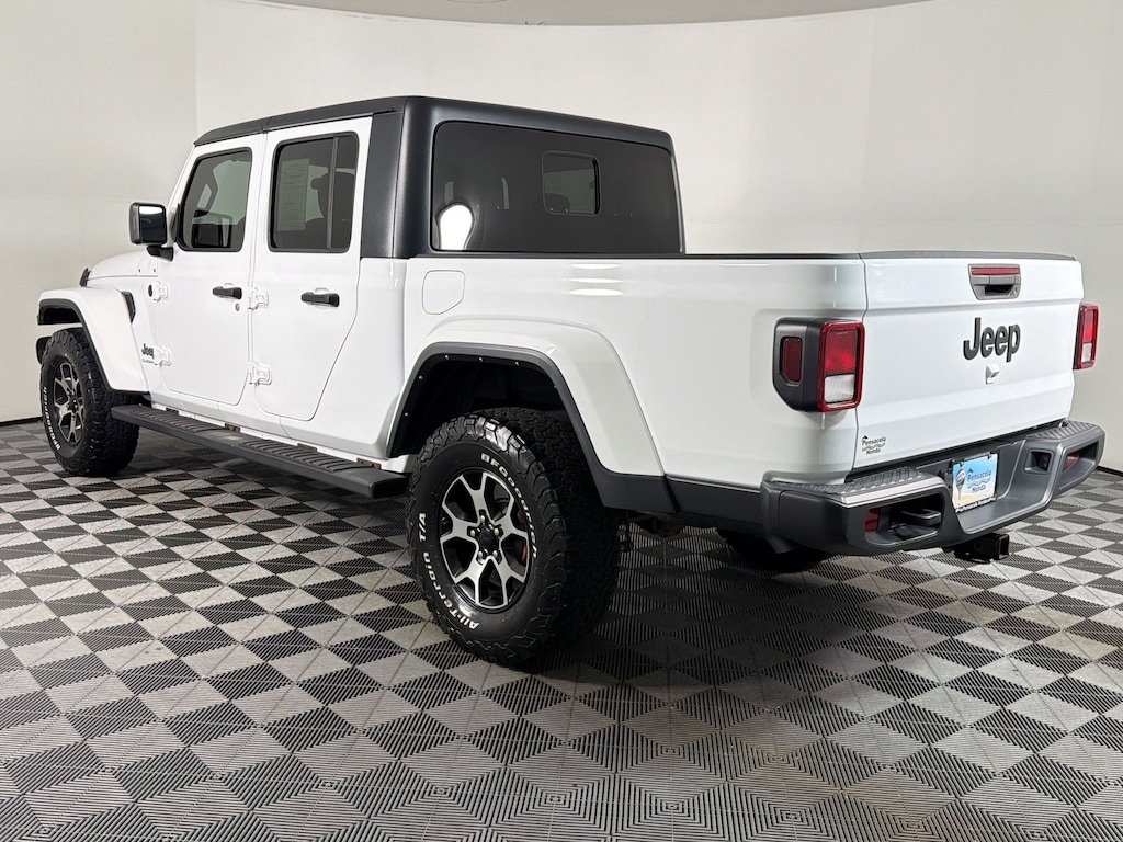 Used 2022 Jeep Gladiator Sport S Truck Crew Cab