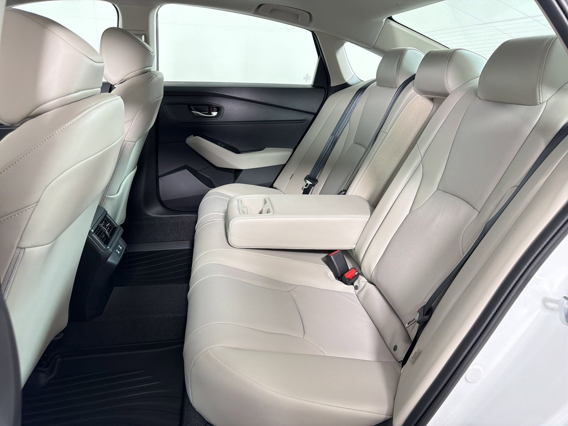 2026 Honda Accord Hybrid EX-L - Photo 26