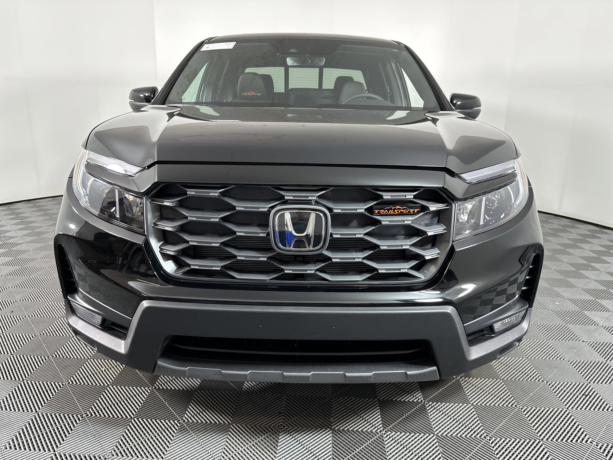2025 Honda Ridgeline TrailSport photo 3
