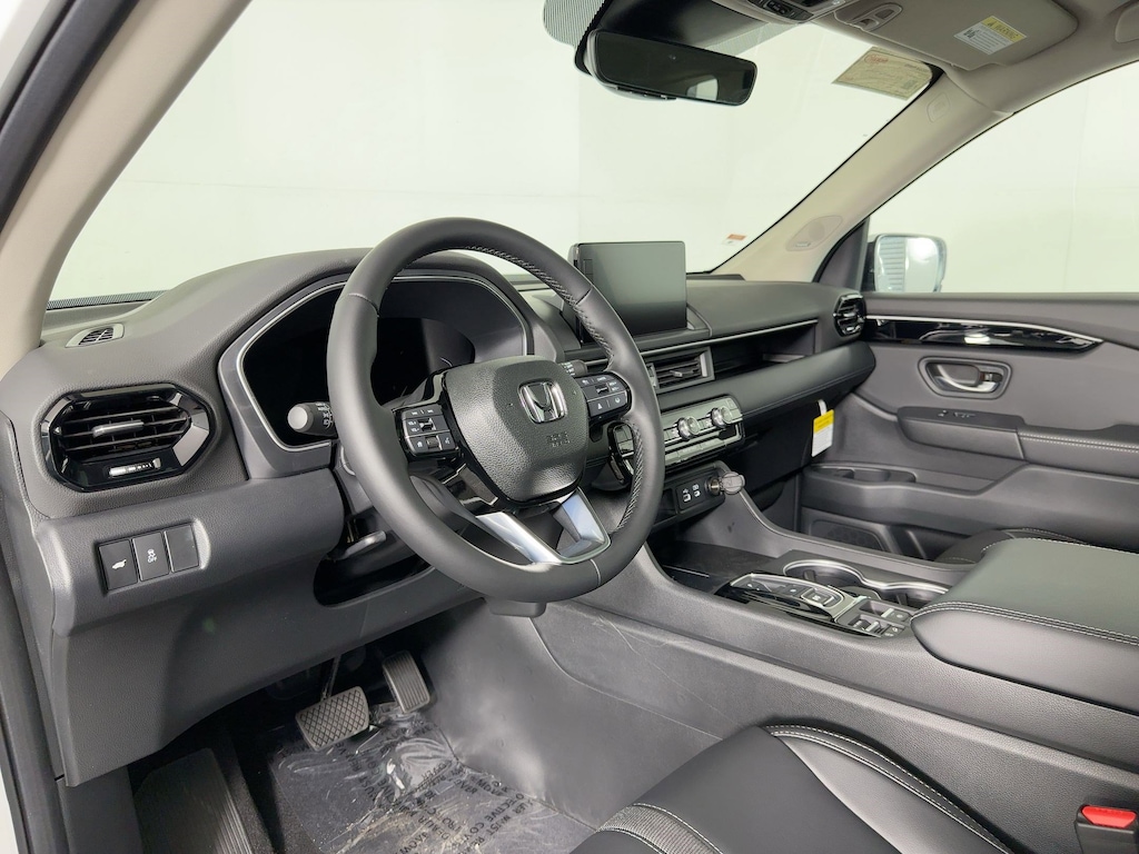 New 2025 Honda Pilot Touring SUV