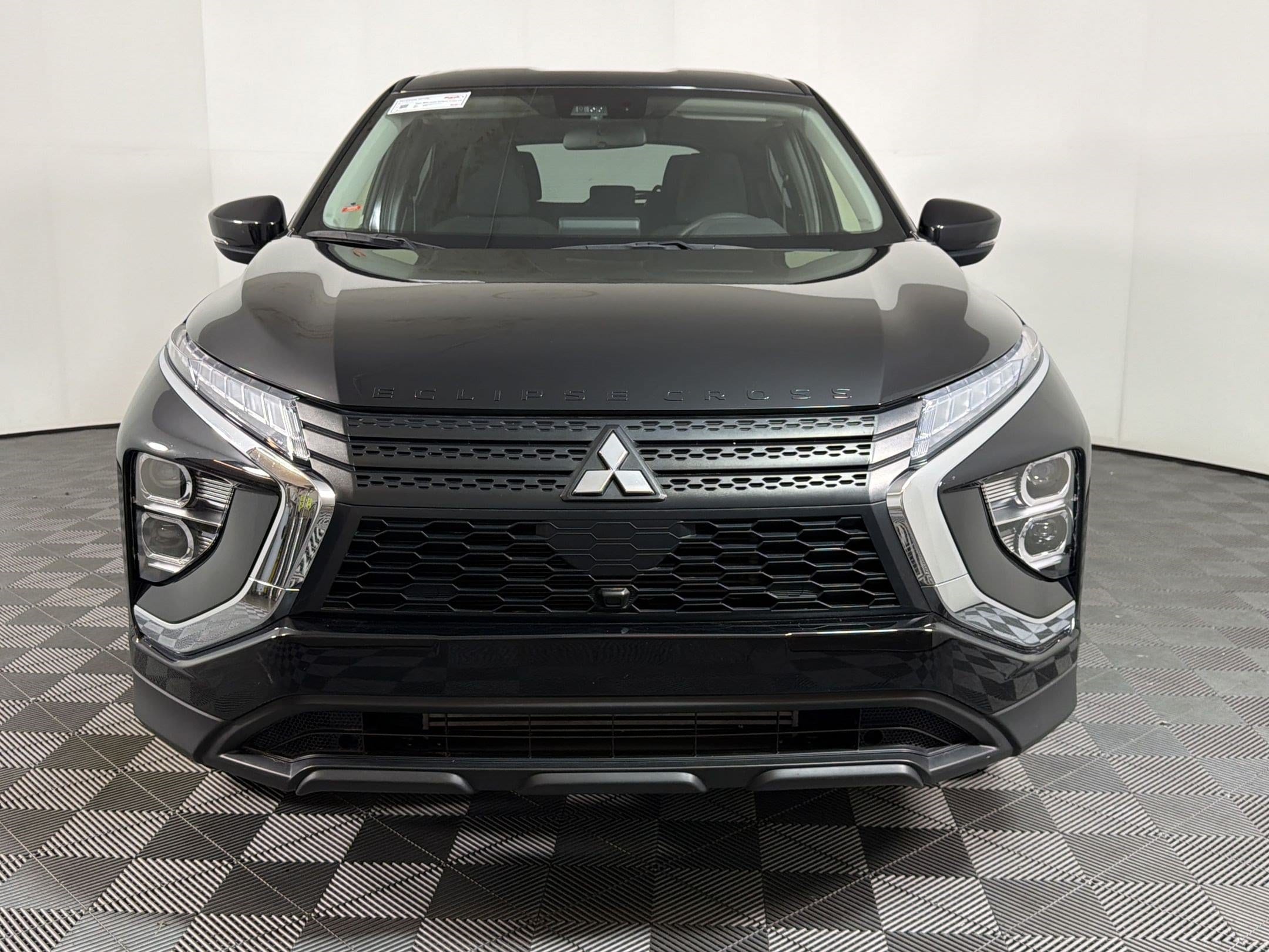 Eclipse Cross LE SUV