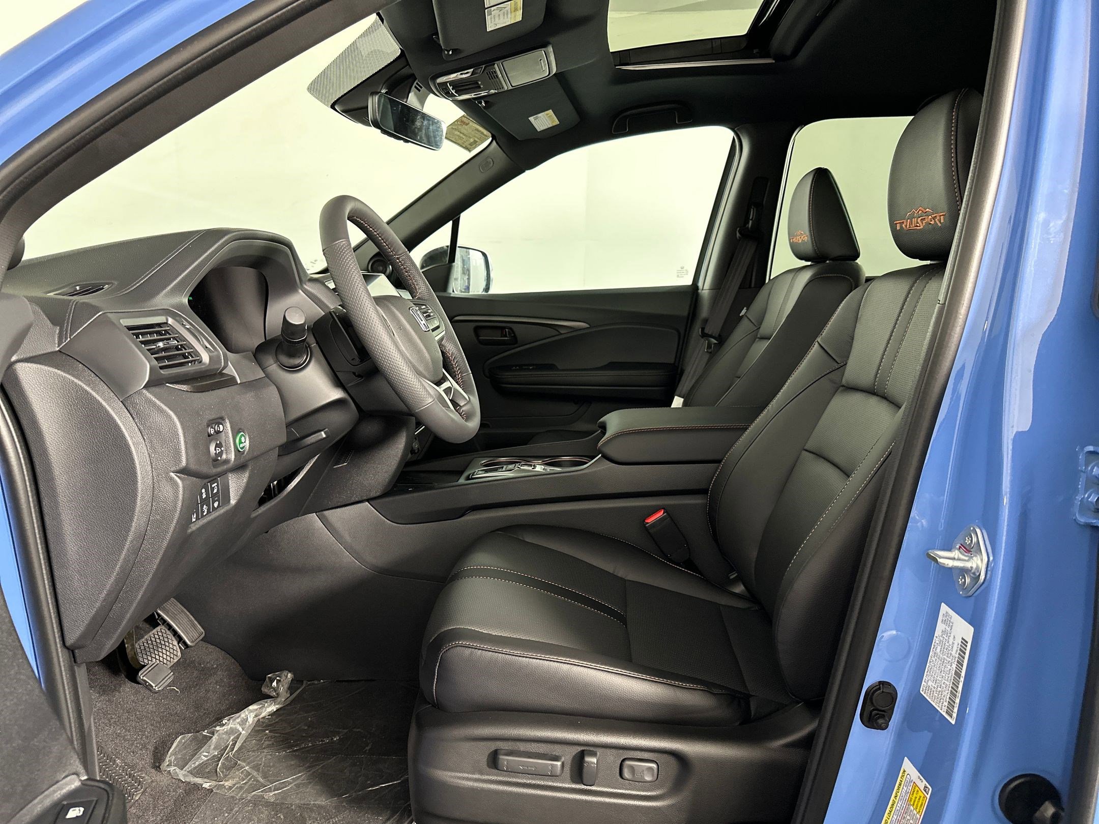 2025 Honda Ridgeline TrailSport photo 4