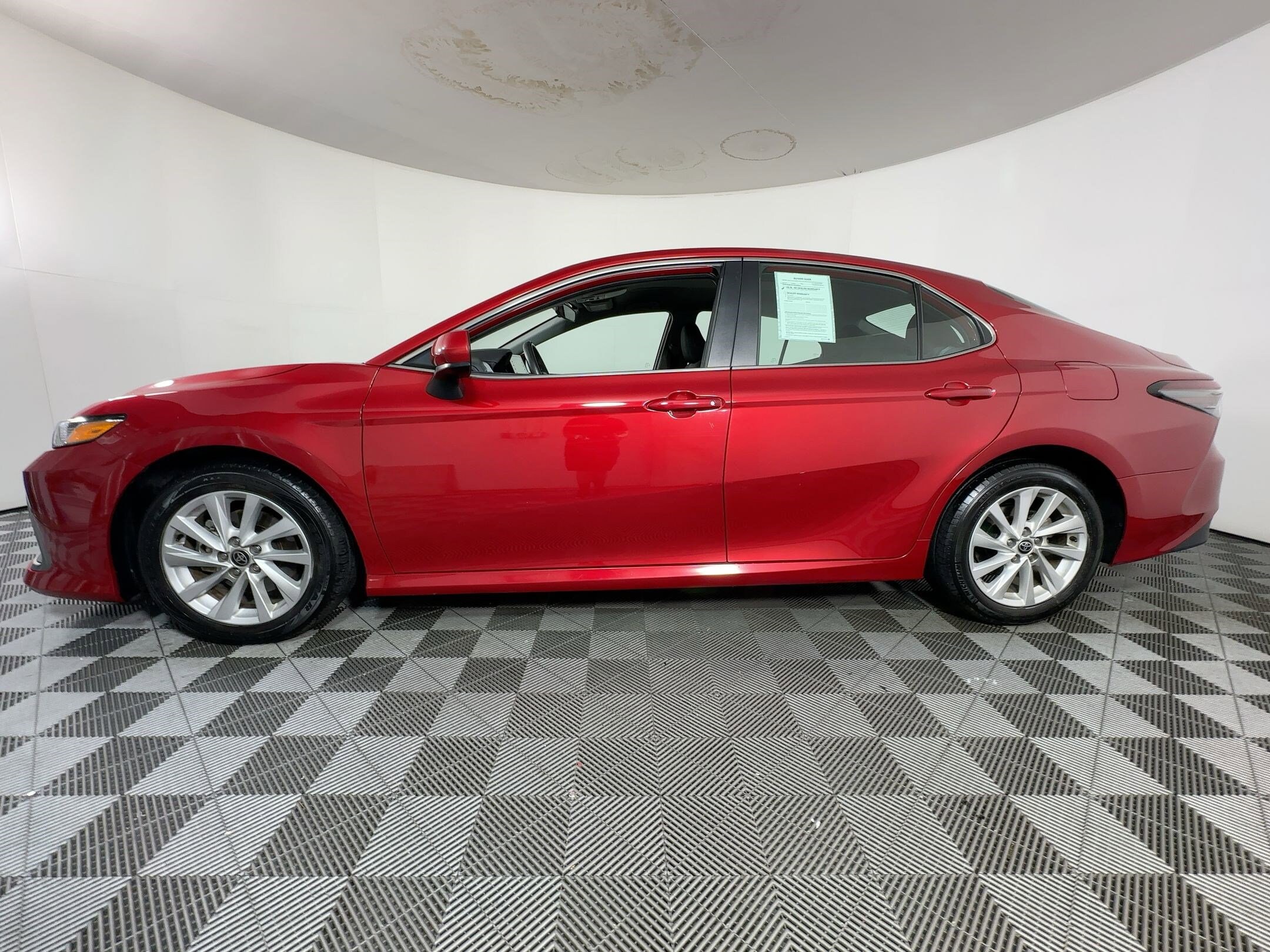 2024 Toyota Camry LE photo 2