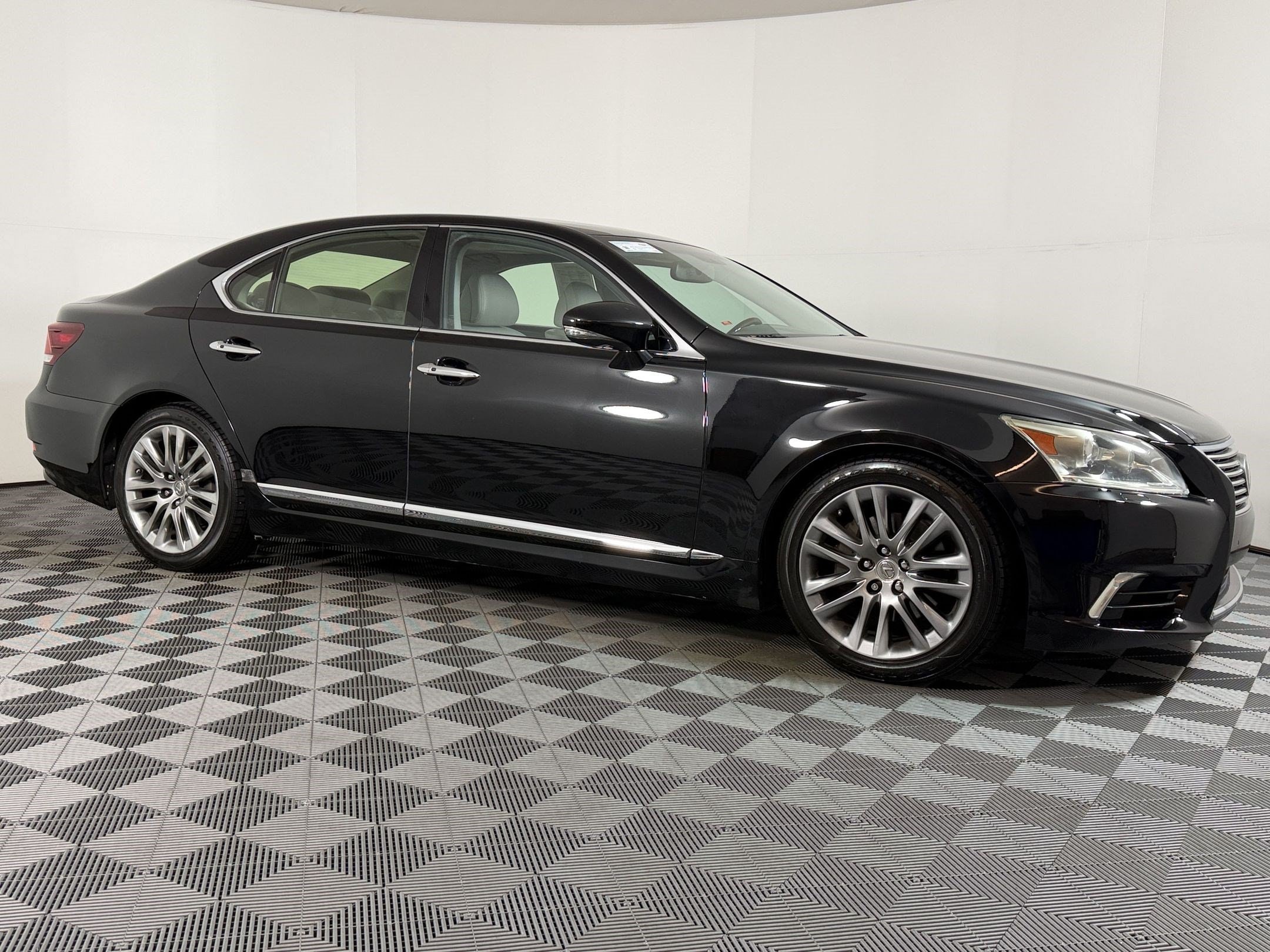 2014 LEXUS LS 460 LS 460 (4dr Sdn RWD) Sedan