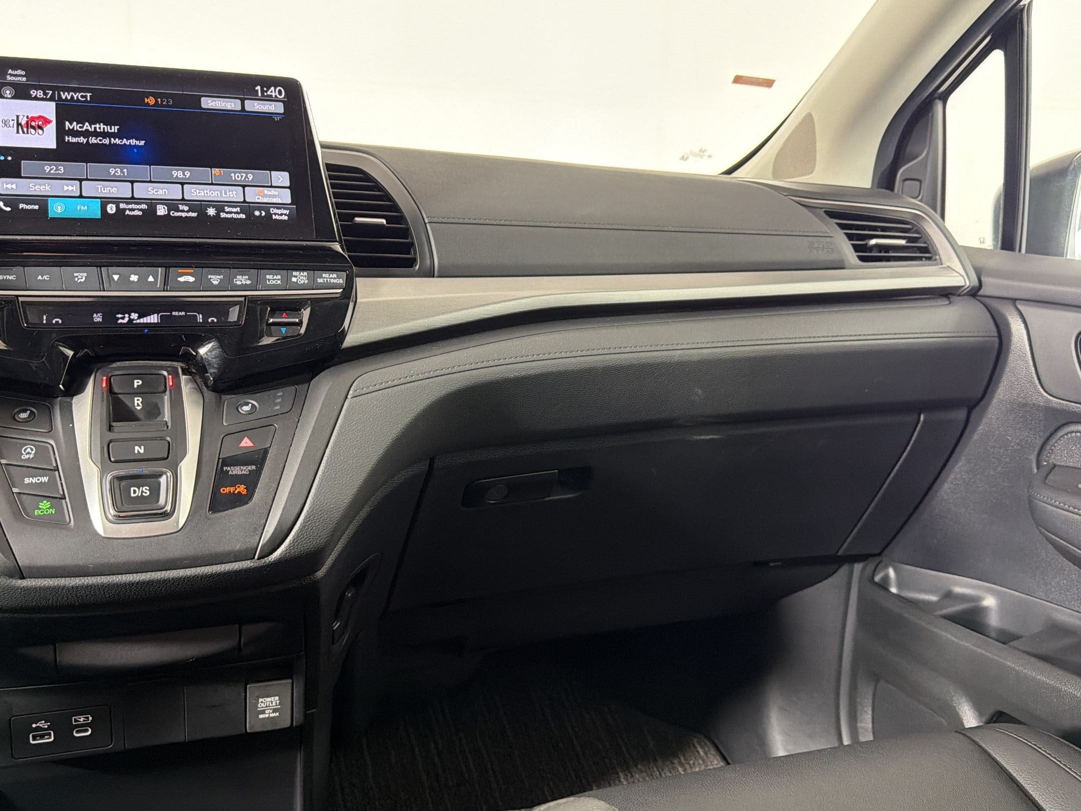 2025 Honda Odyssey EX-L - Photo 17
