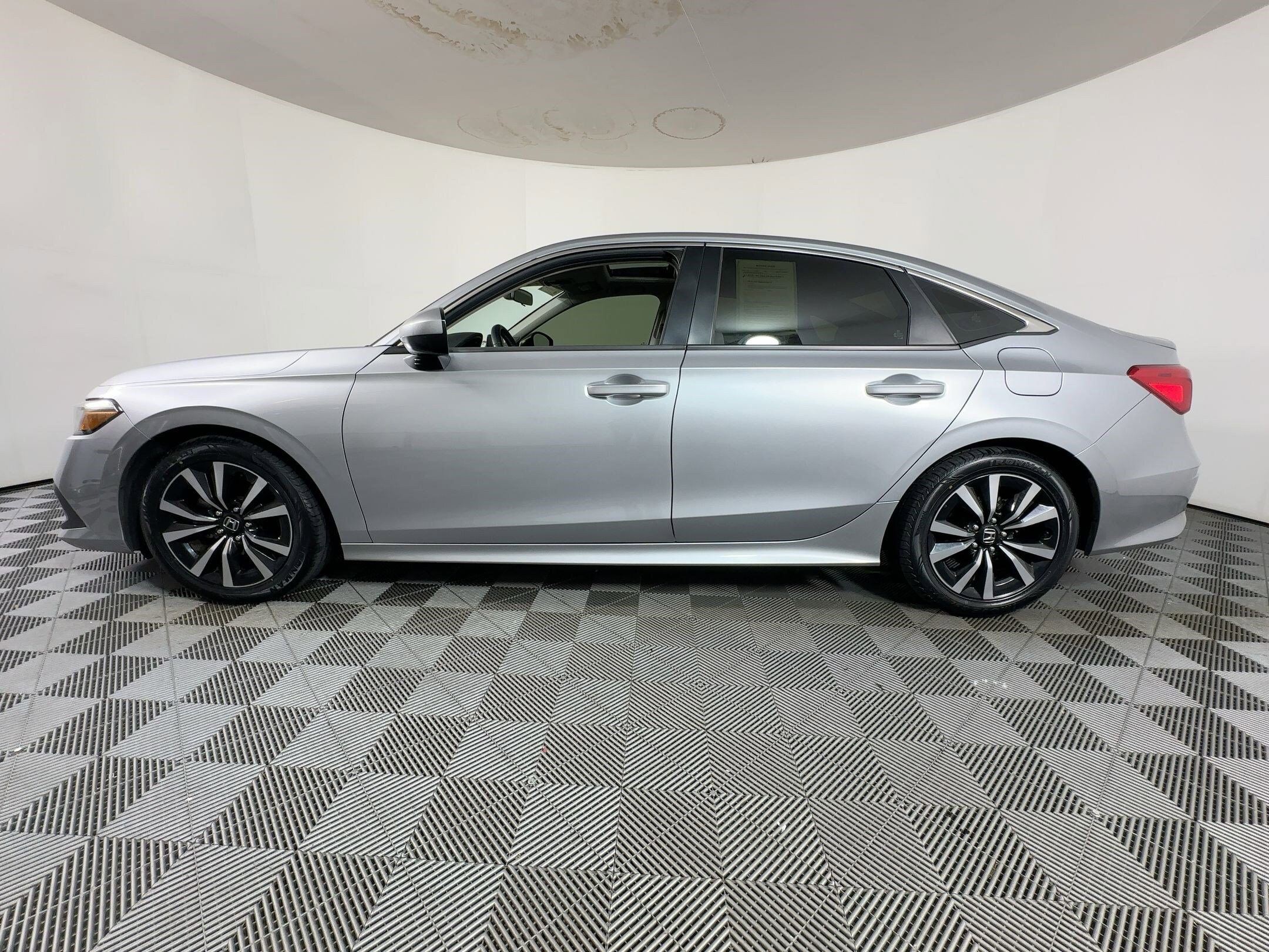 2023 Honda Civic EX photo 2