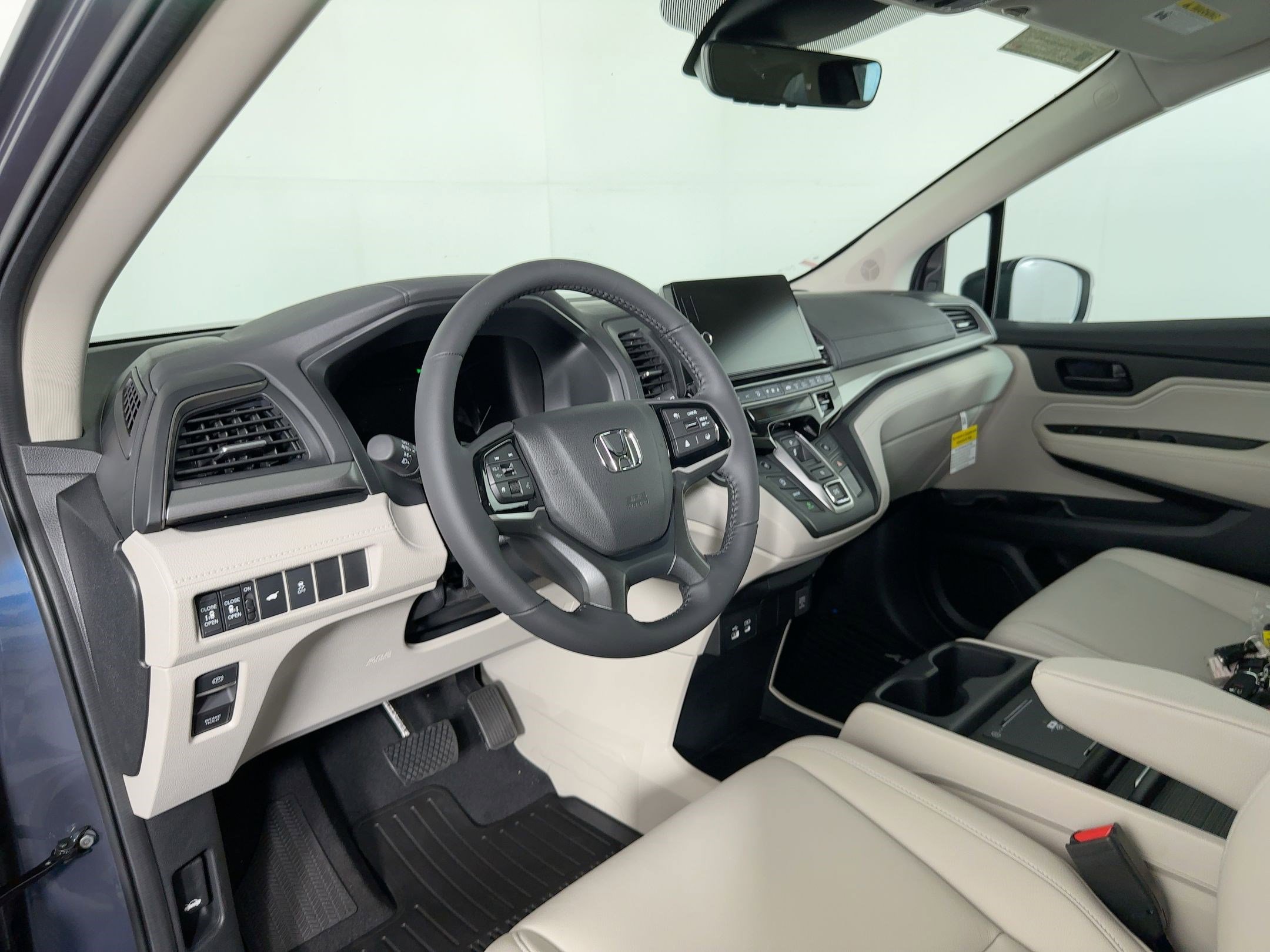 2026 Honda Odyssey EX-L photo 4