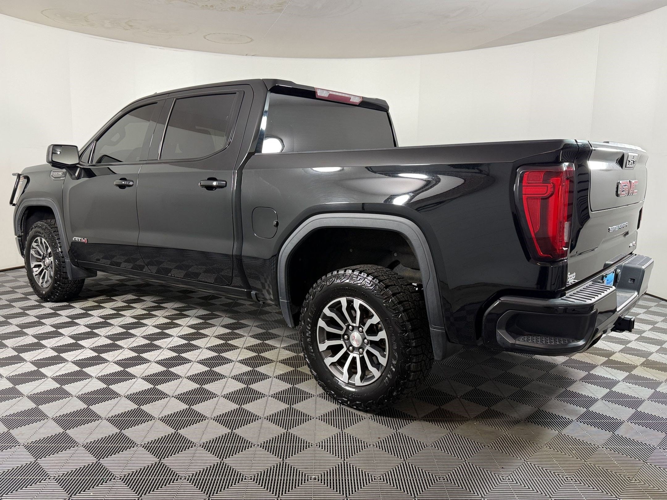 1GTP9EED1LZ200009