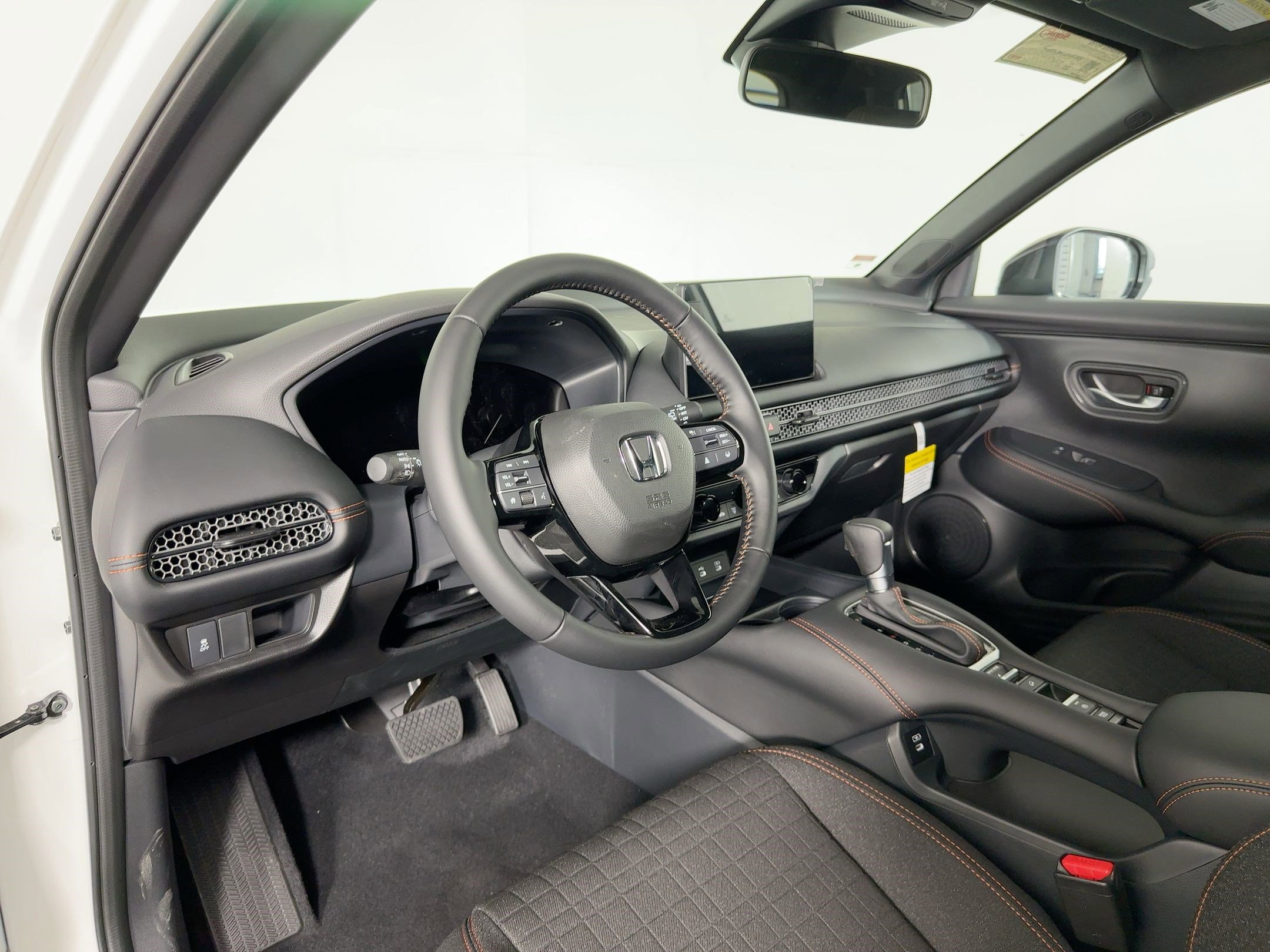 2026 Honda HR-V Sport photo 4