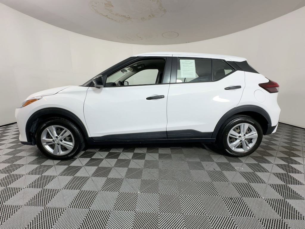Used 2022 Nissan Kicks S SUV