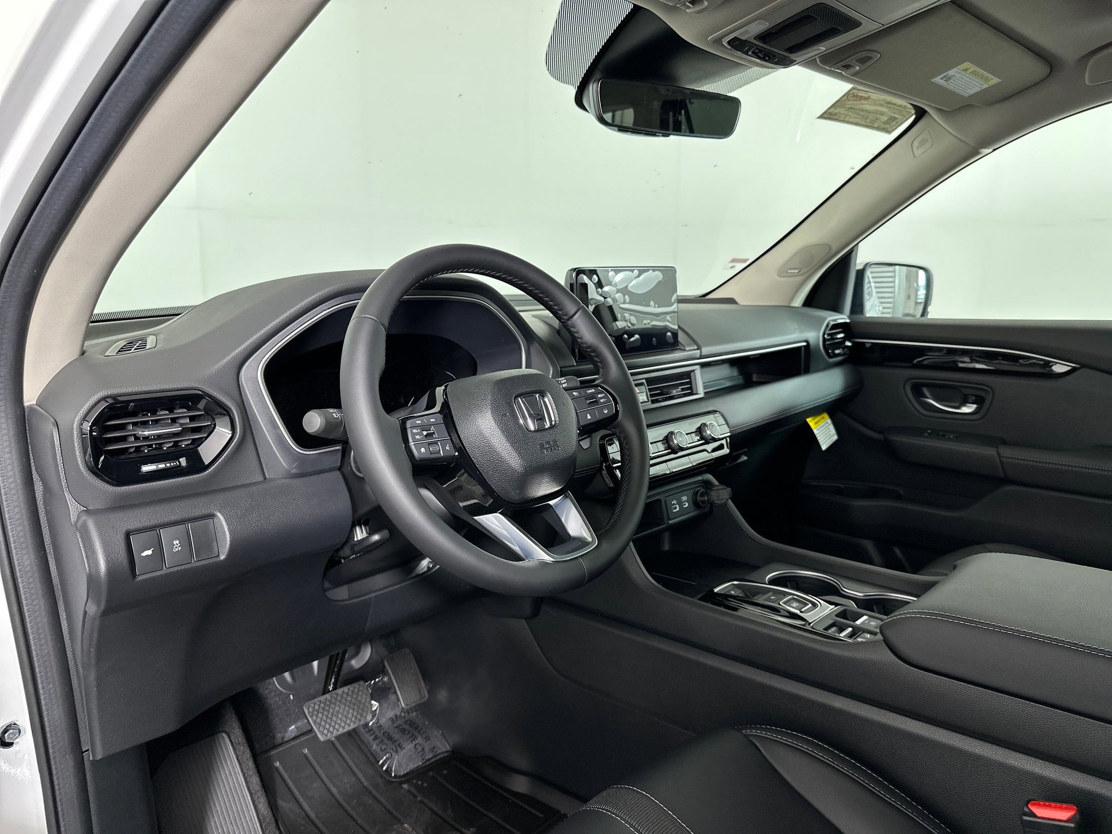 2025 Honda Pilot Touring photo 3