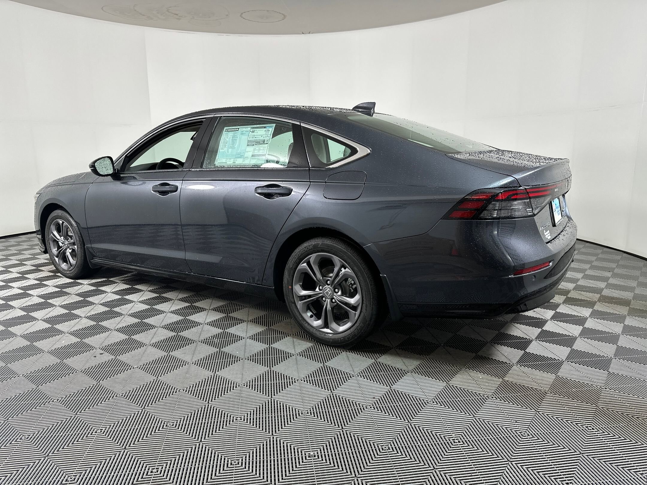 2025 Honda Accord Hybrid EX-L photo 2