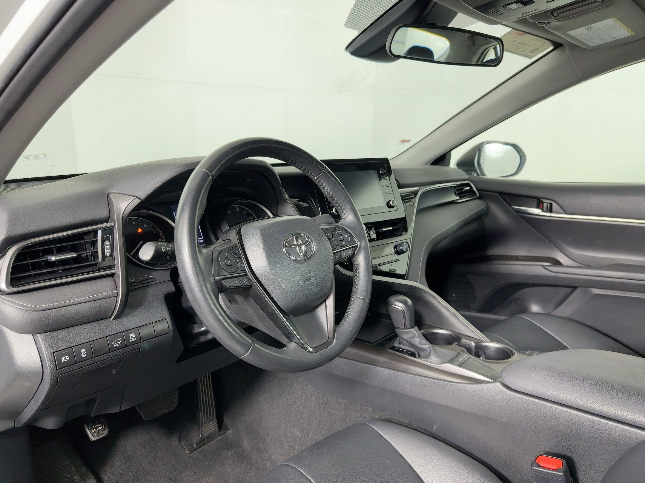 2024 Toyota Camry SE photo 3