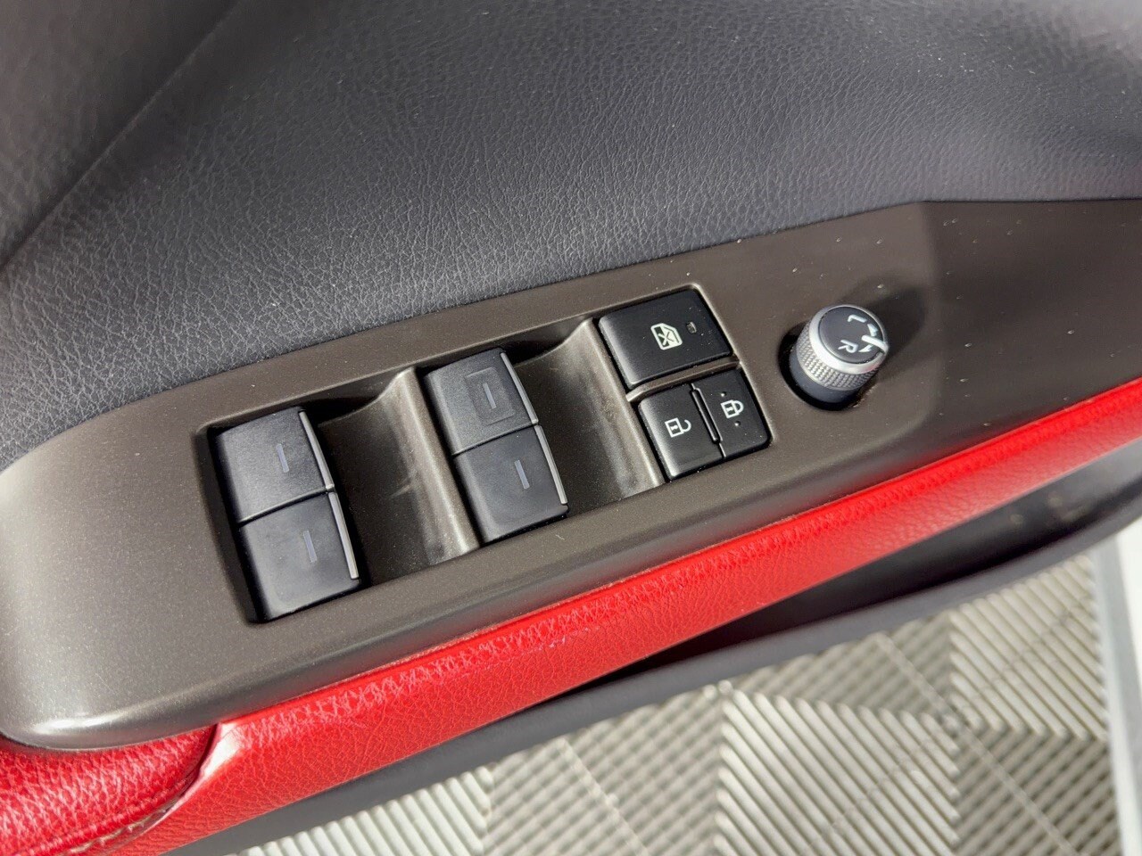 2023 Toyota Camry XSE - Photo 15