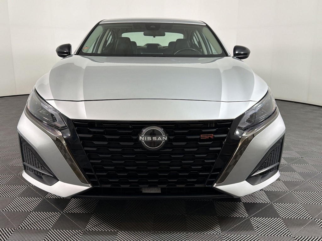 Used 2024 Nissan Altima 2.5 SR Sedan