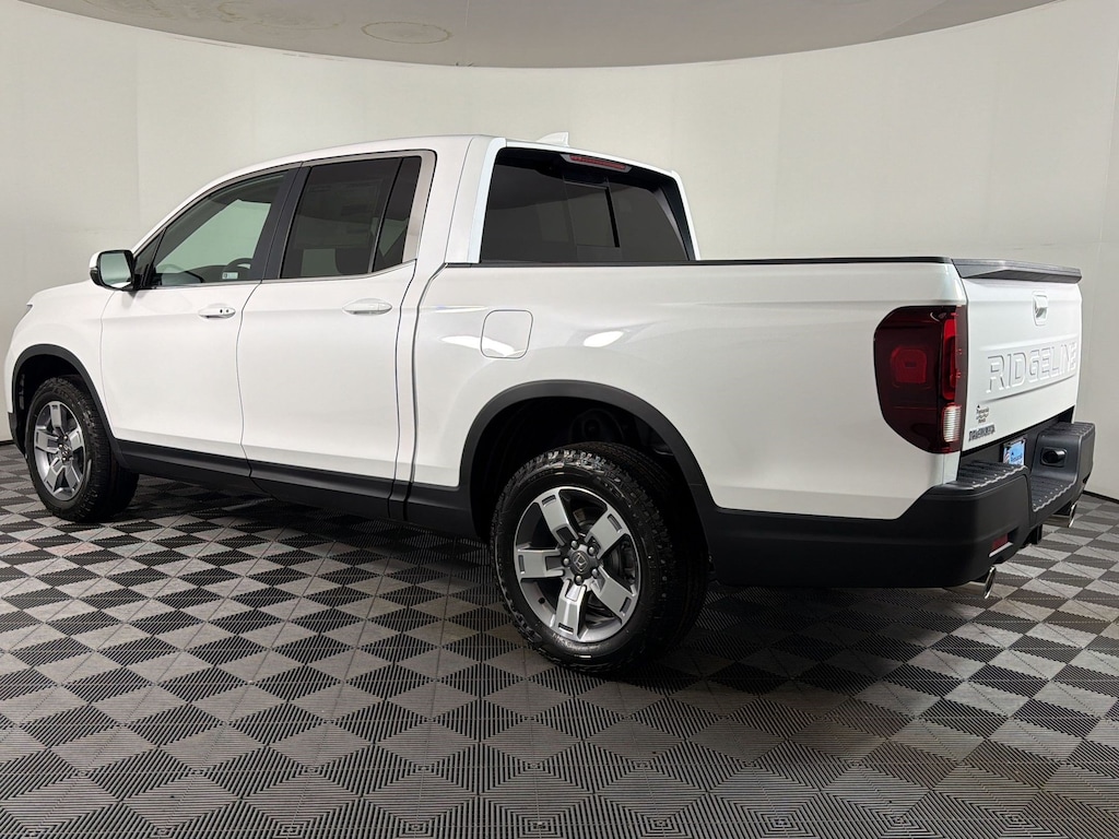 New 2026 Honda Ridgeline RTL Truck Crew Cab