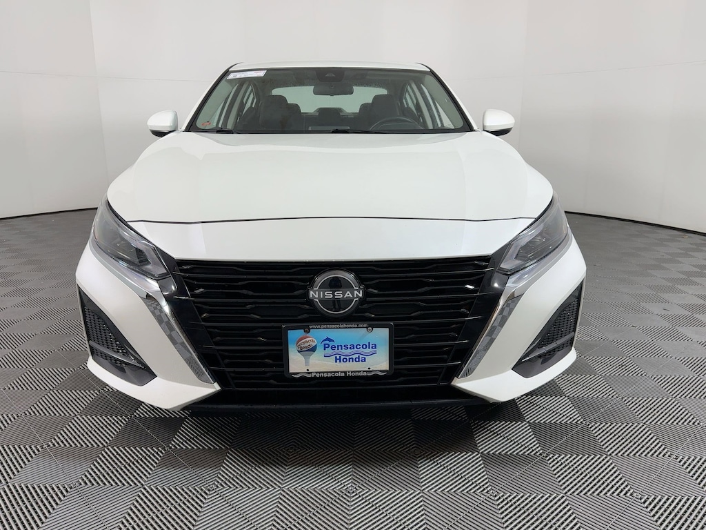 Used 2023 Nissan Altima 2.5 SV Sedan
