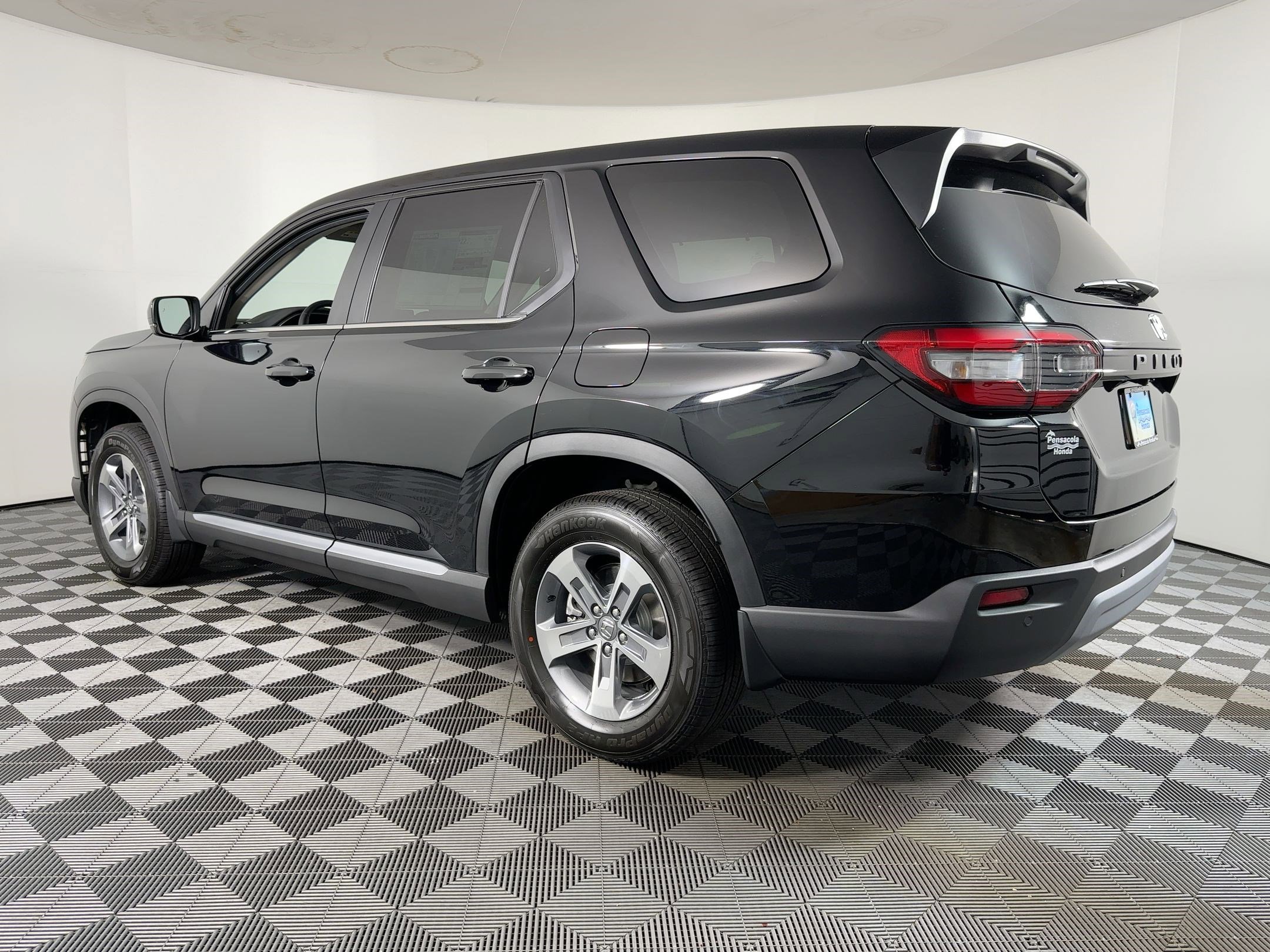 2025 Honda Pilot EX-L photo 2