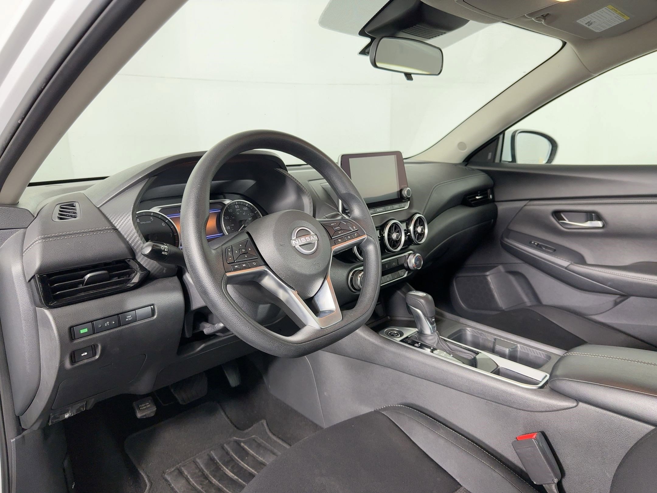 2024 Nissan Sentra SV photo 4