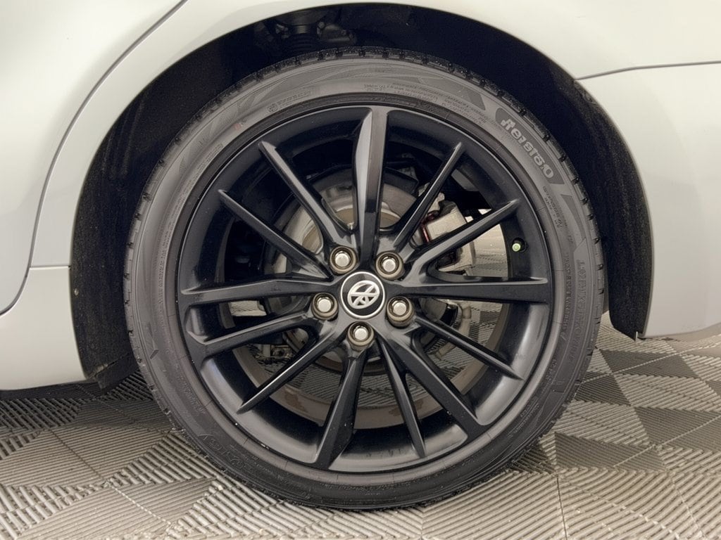 2023 Toyota Camry XSE - Photo 13