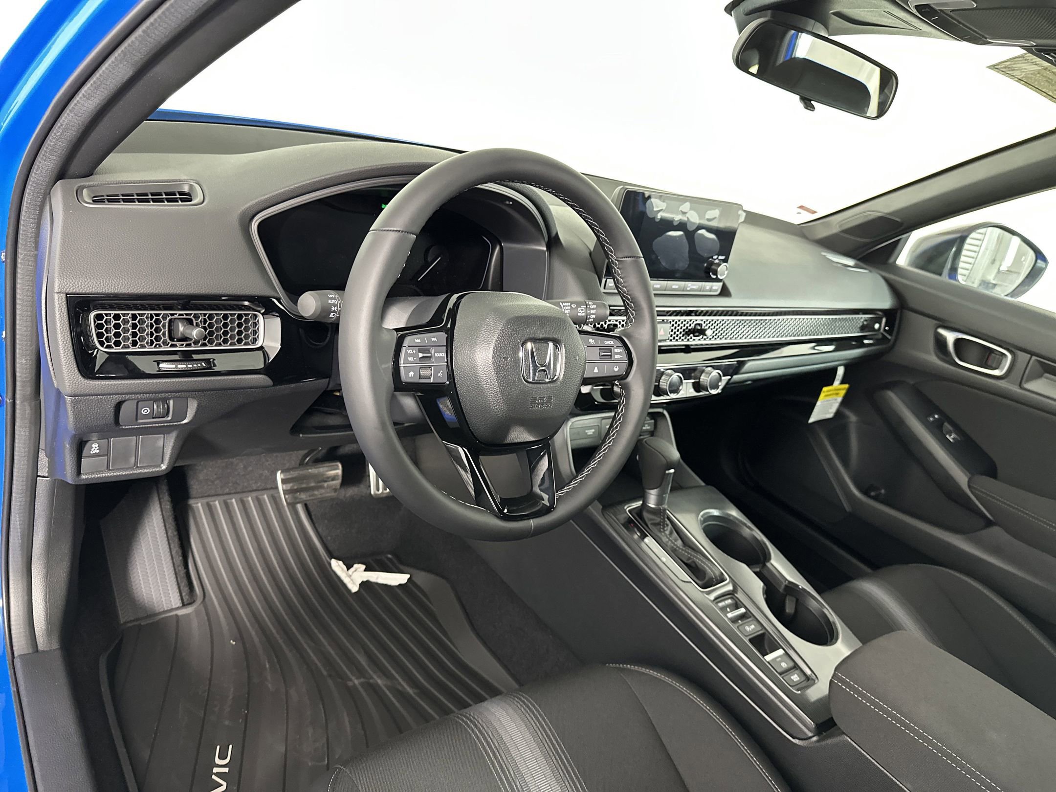 2025 Honda Civic Sport Hatchback photo 3