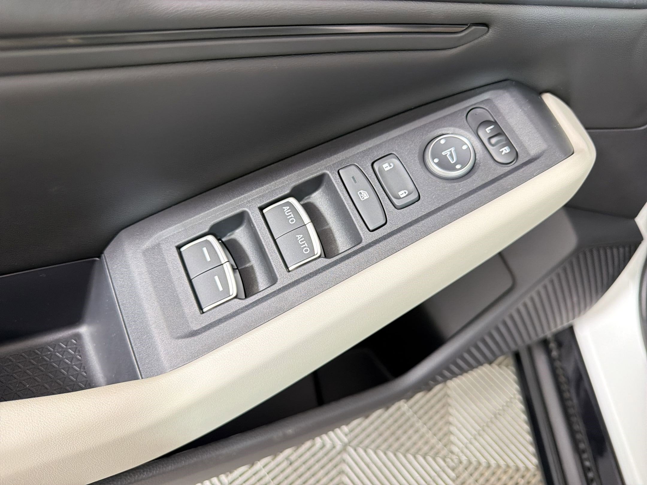 2026 Honda Accord Hybrid EX-L - Photo 19