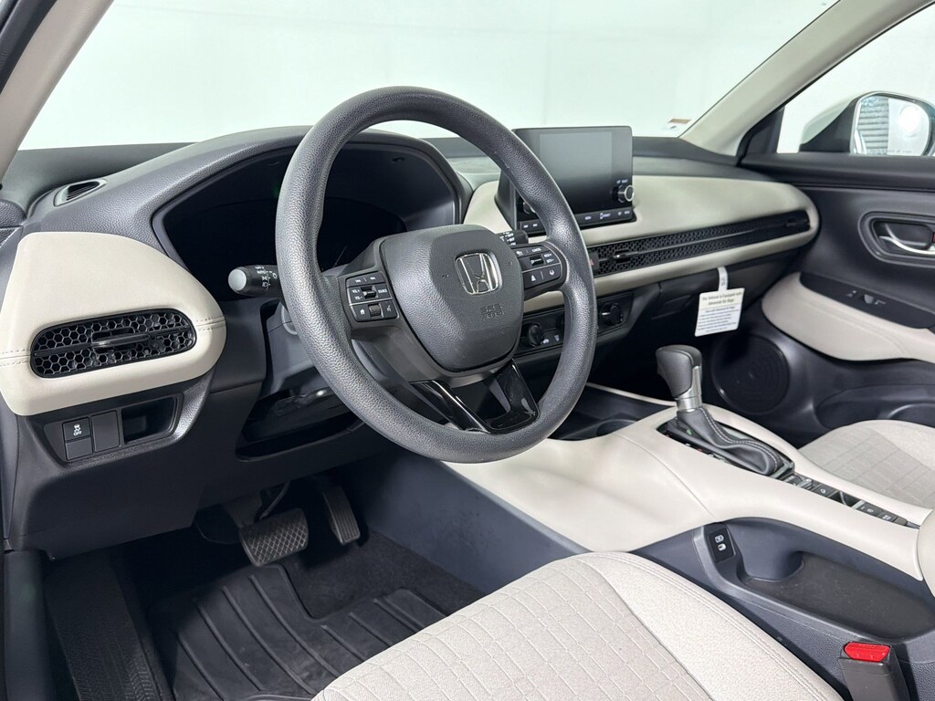 Used 2025 Honda HR-V LX SUV